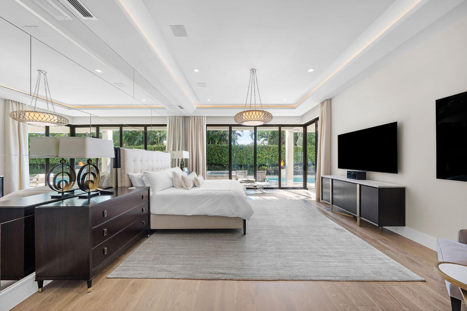ROYAL PALM YACHT & COUNTRY CLUB - Residential
