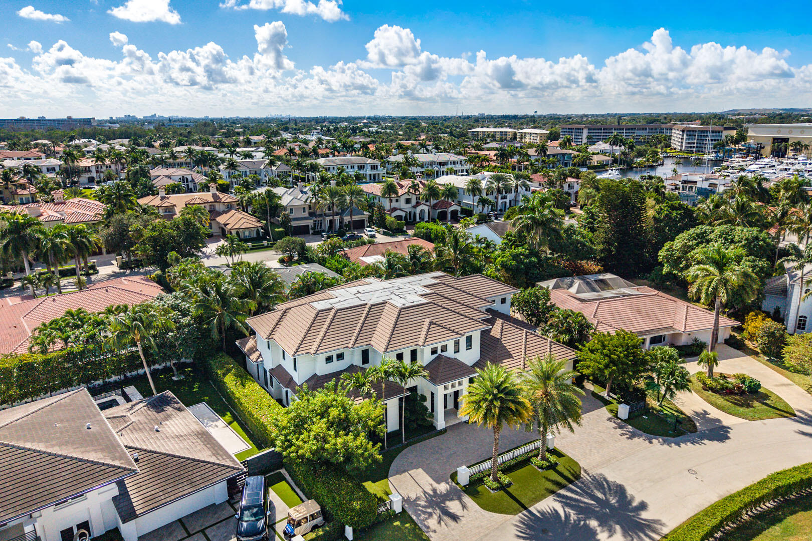 ROYAL PALM YACHT & COUNTRY CLUB - Residential