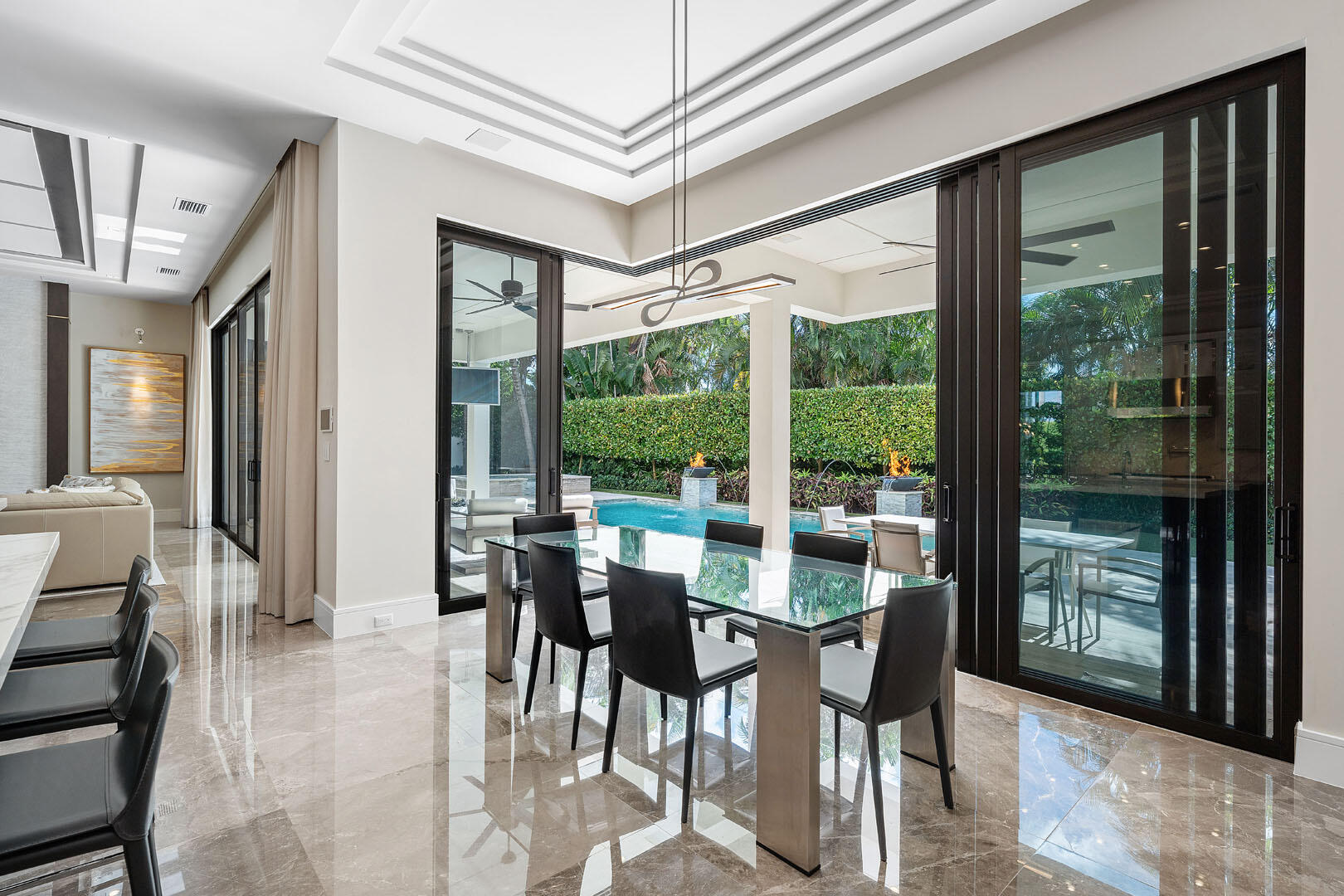 ROYAL PALM YACHT & COUNTRY CLUB - Residential