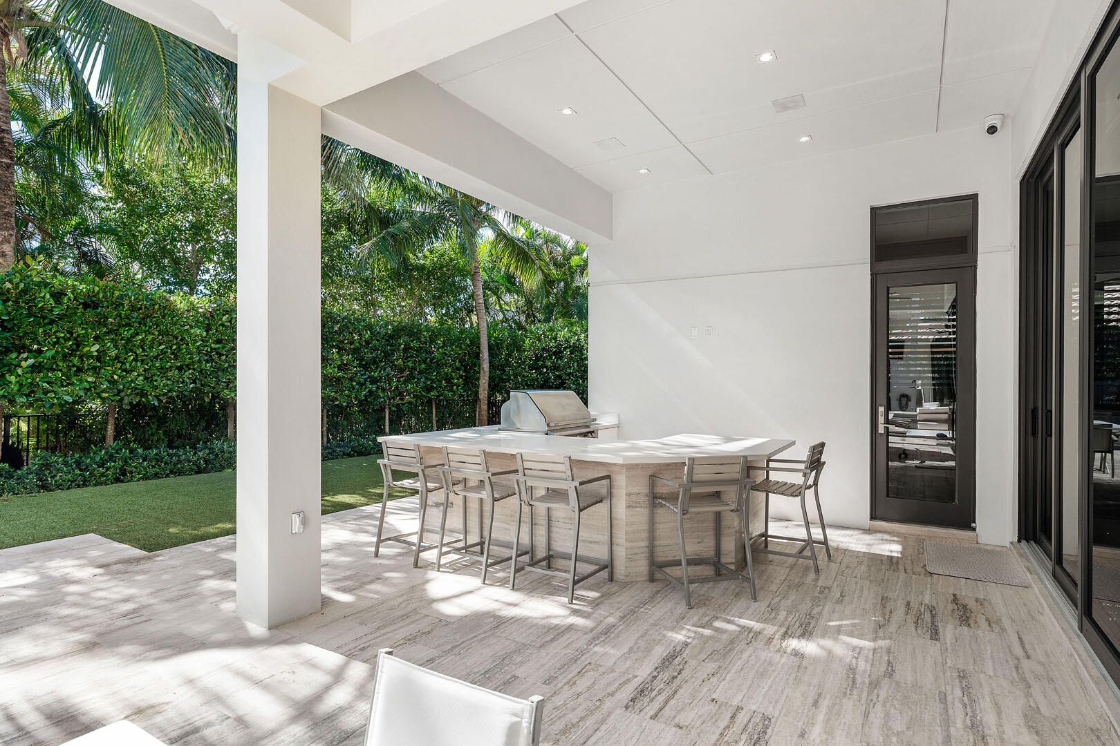 ROYAL PALM YACHT & COUNTRY CLUB - Residential