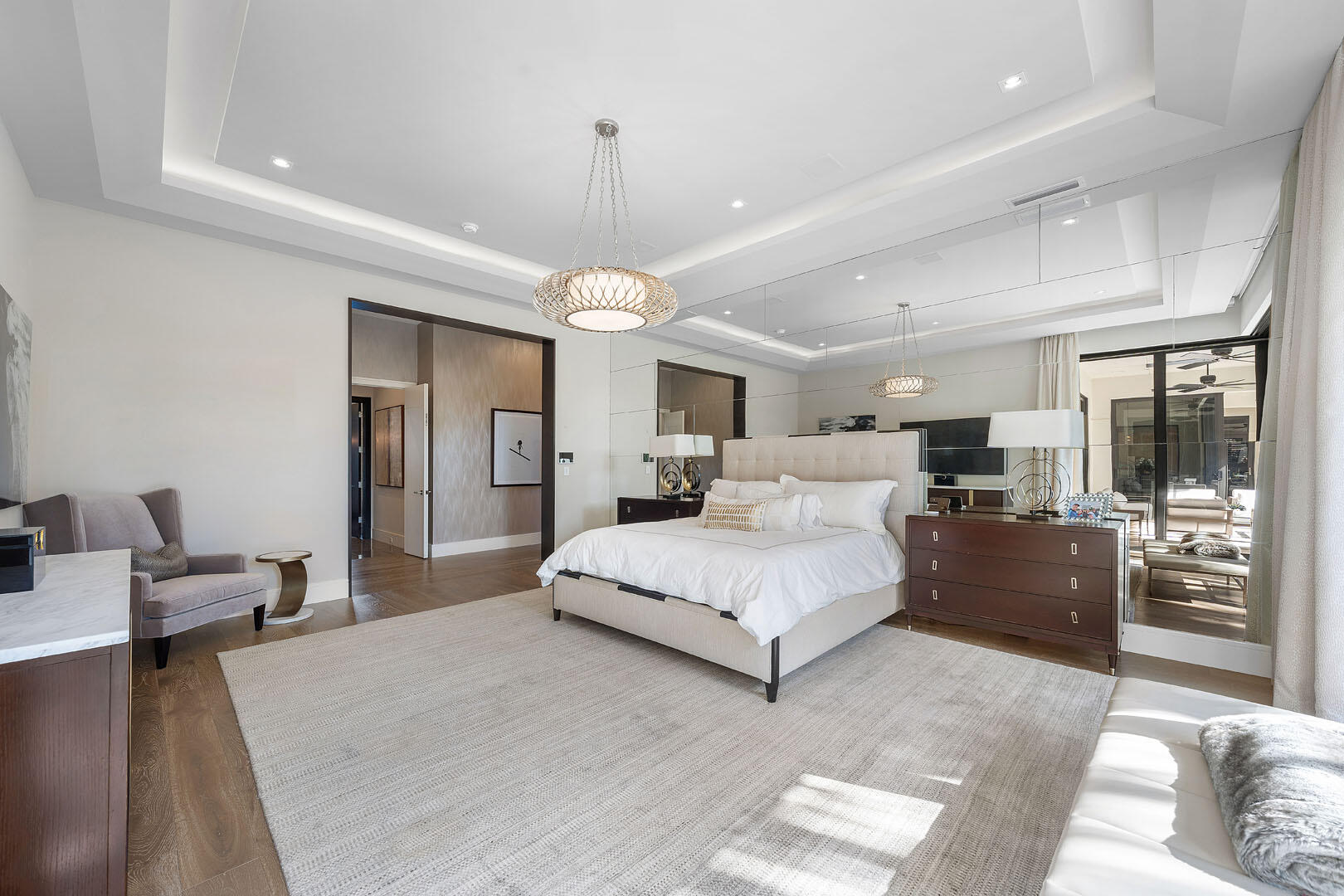 ROYAL PALM YACHT & COUNTRY CLUB - Residential