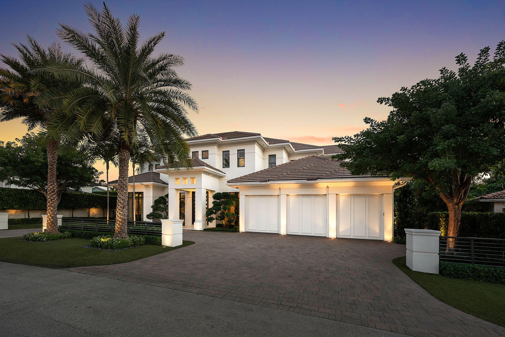 ROYAL PALM YACHT & COUNTRY CLUB - Residential