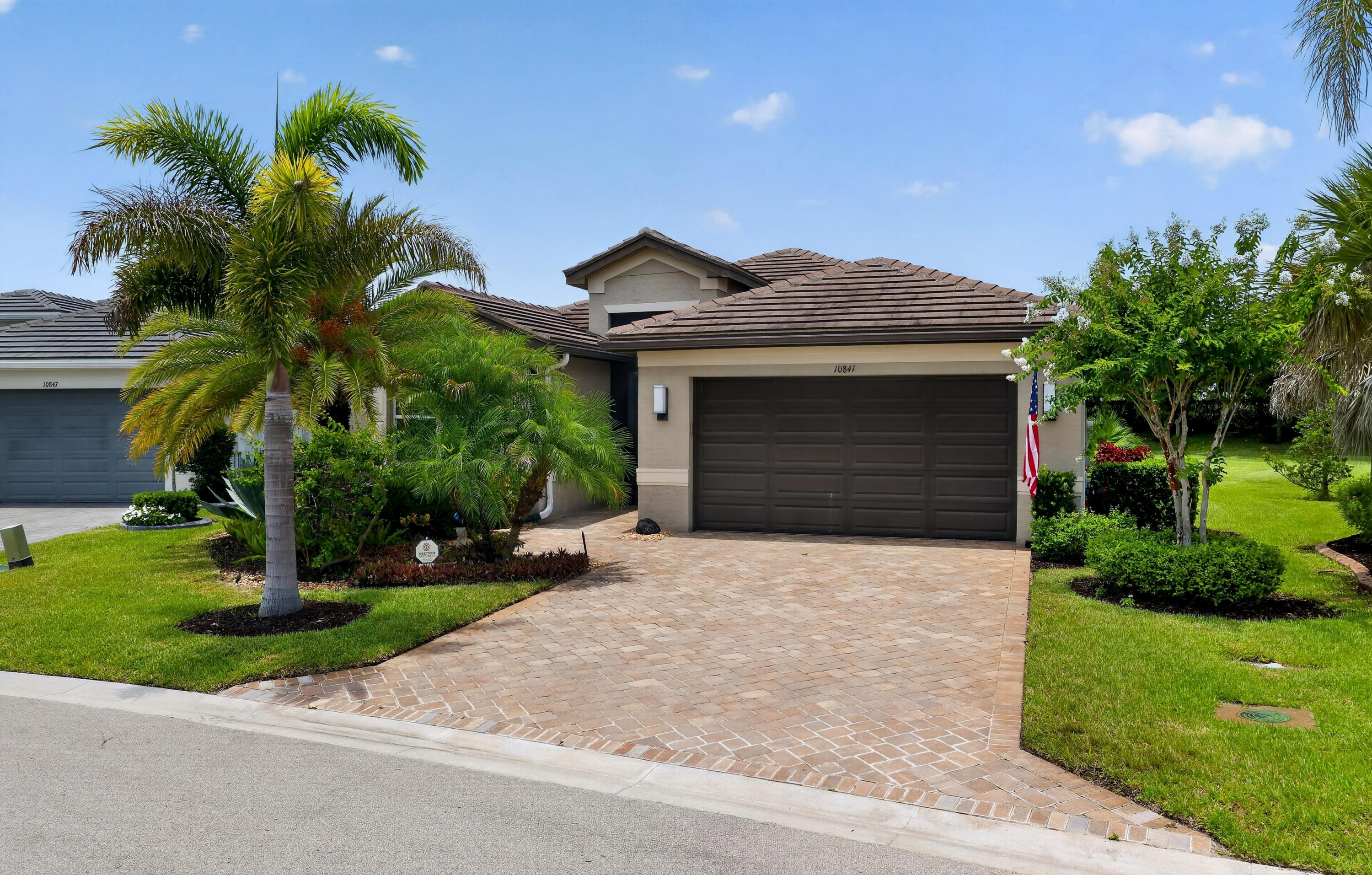 Valencia Cay at Riverland - Residential