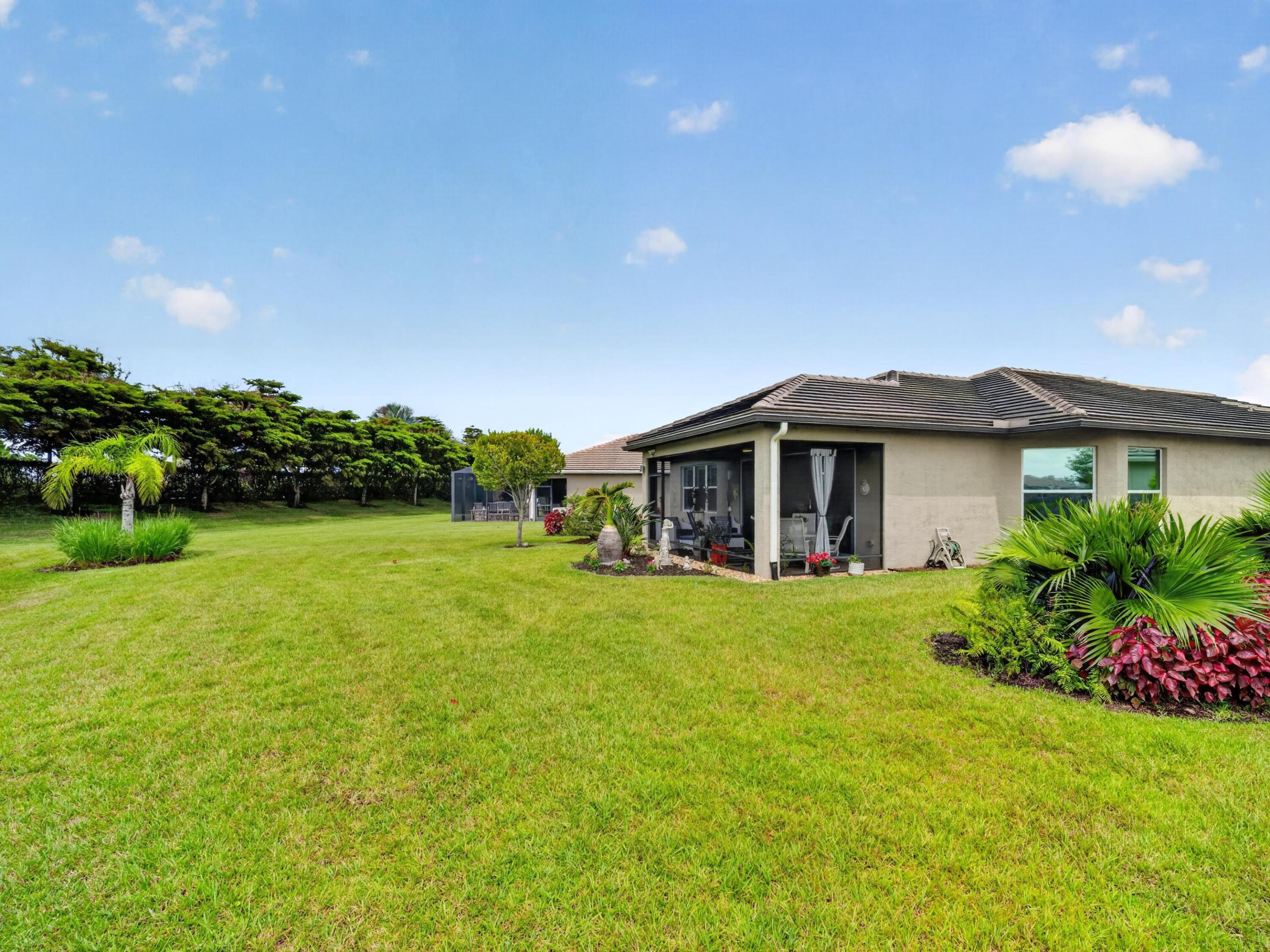 Valencia Cay at Riverland - Residential