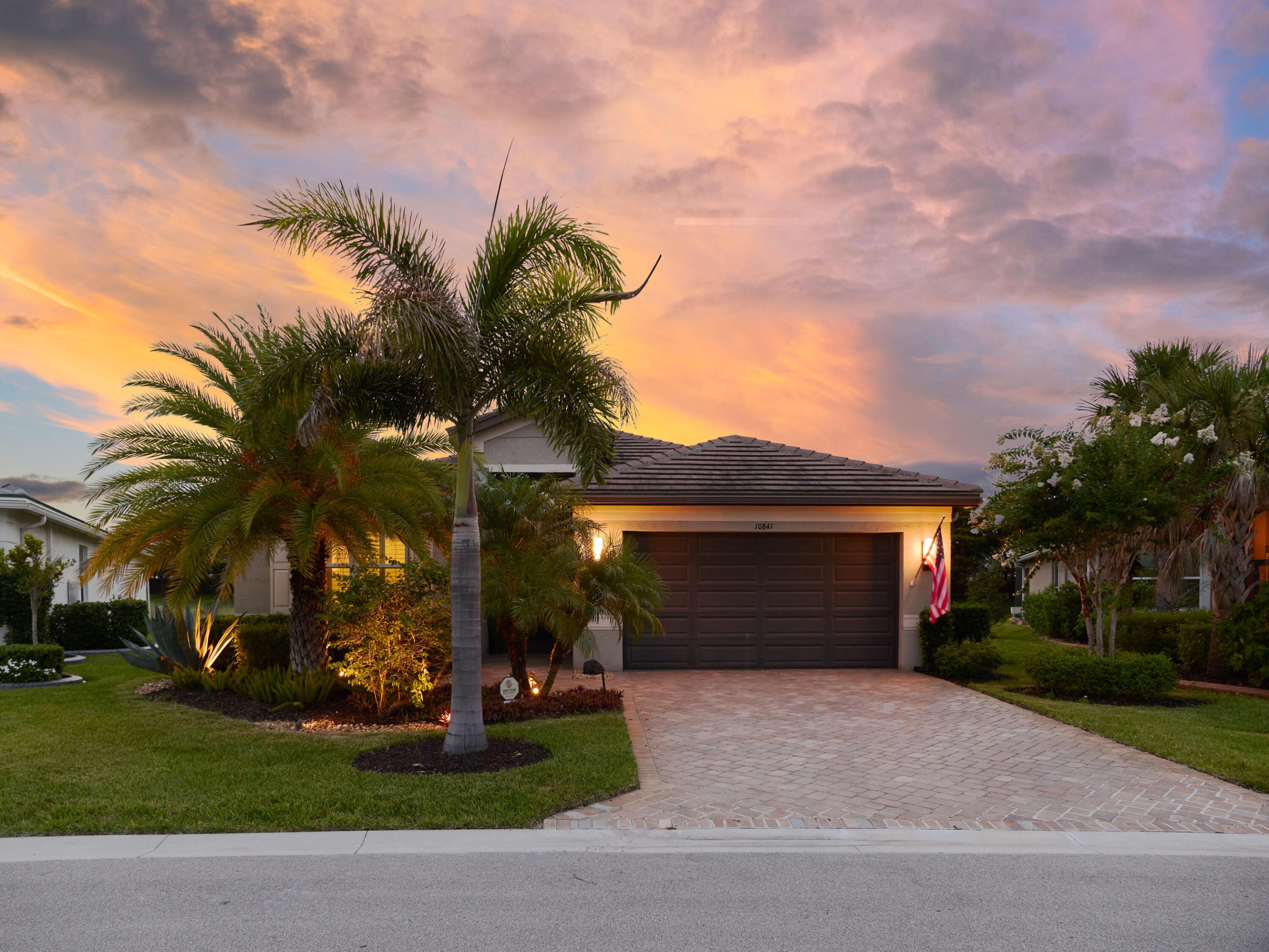 Valencia Cay at Riverland - Residential