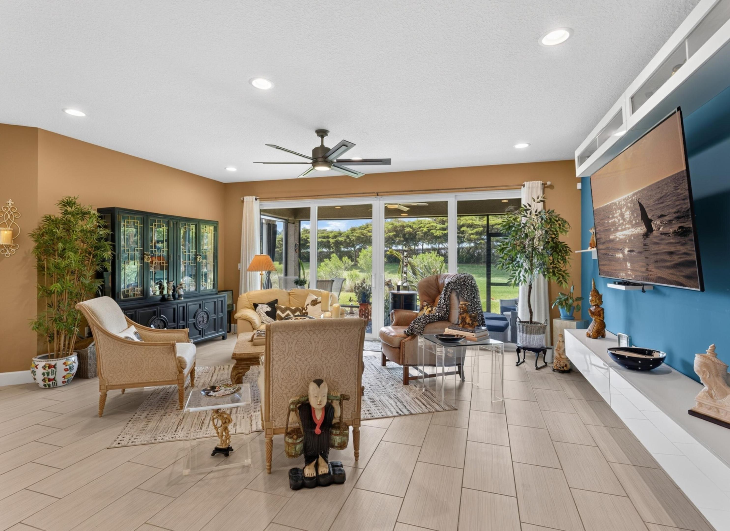 Valencia Cay at Riverland - Residential