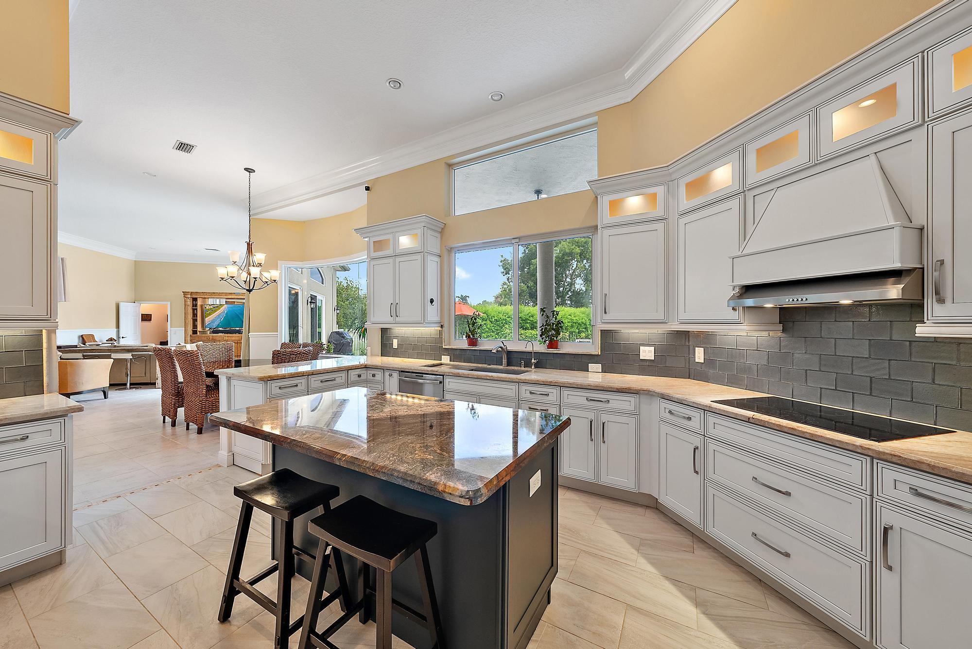 STONEWAL ESTATES - Residential