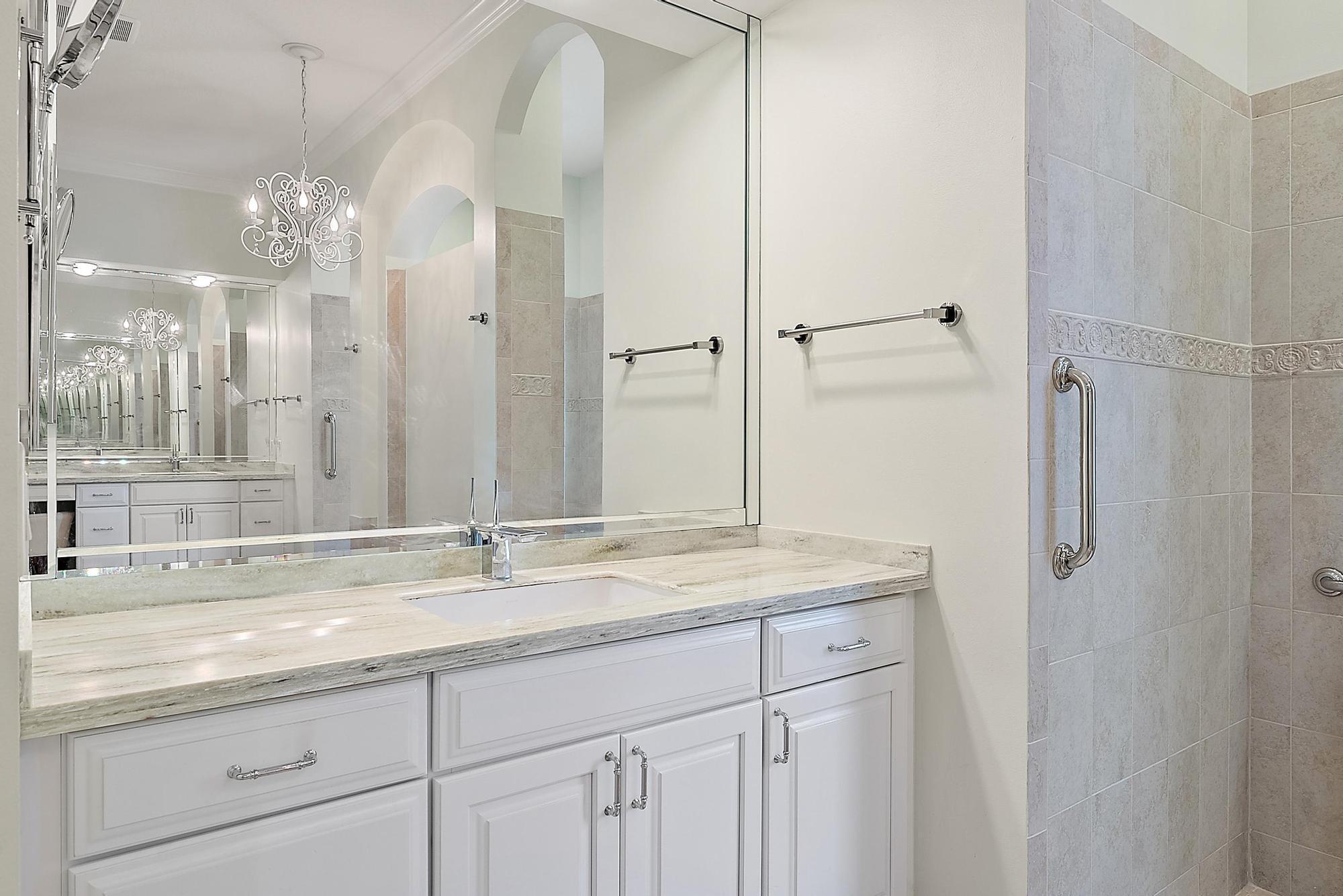 STONEWAL ESTATES - Residential