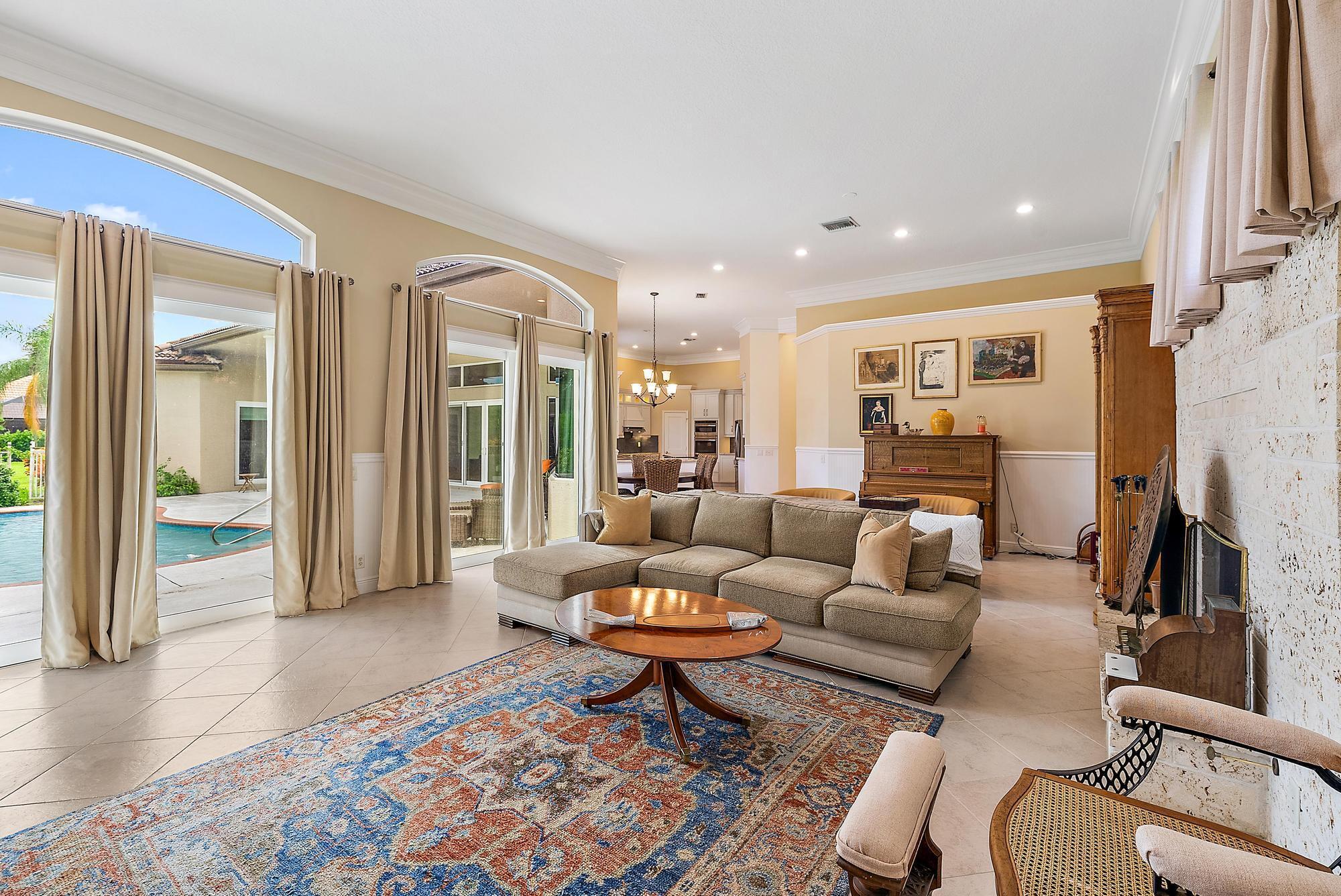 STONEWAL ESTATES - Residential