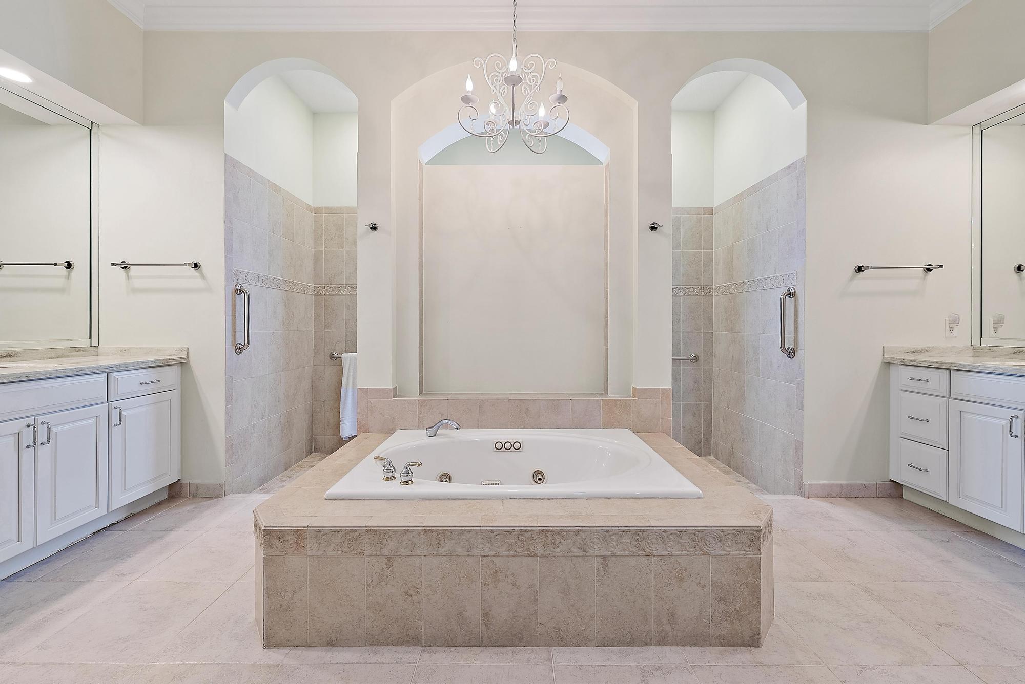 STONEWAL ESTATES - Residential