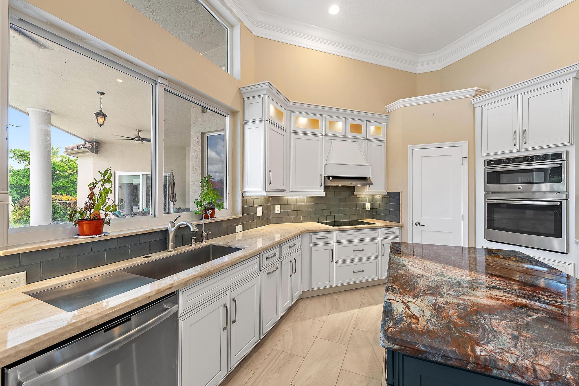 STONEWAL ESTATES - Residential