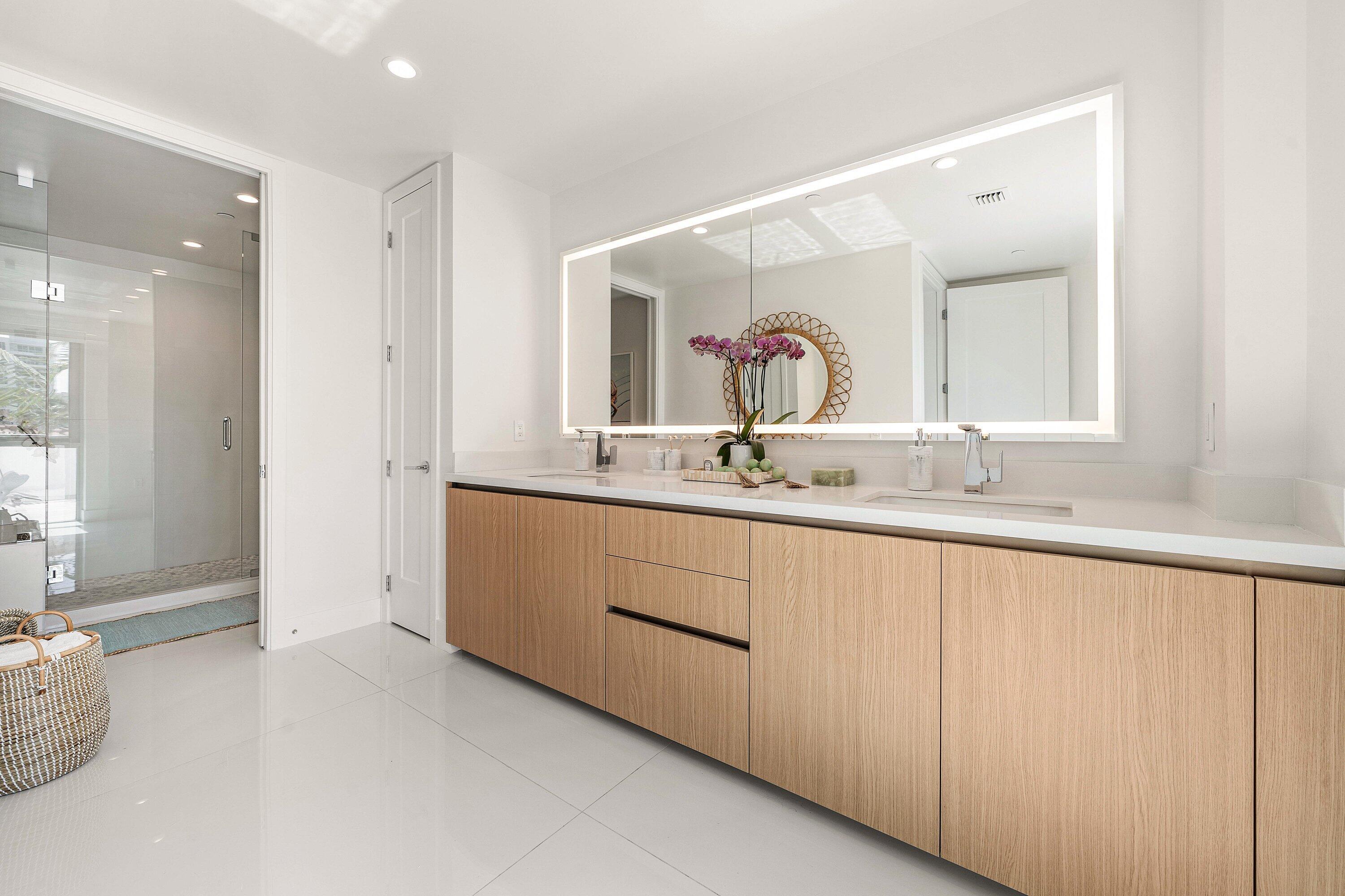 ROYAL PALM RESIDENCES CONDO - Residential
