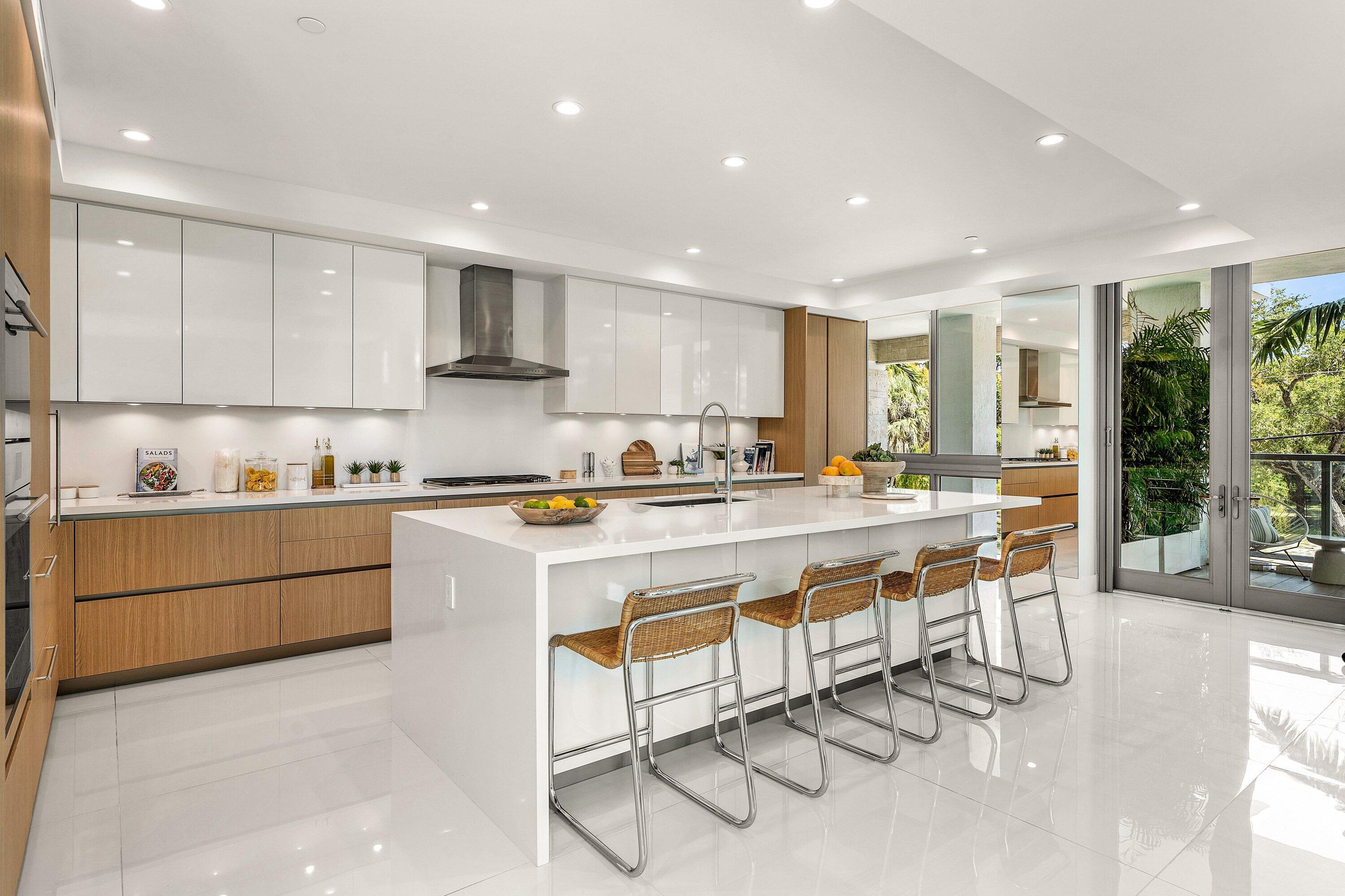 ROYAL PALM RESIDENCES CONDO - Residential