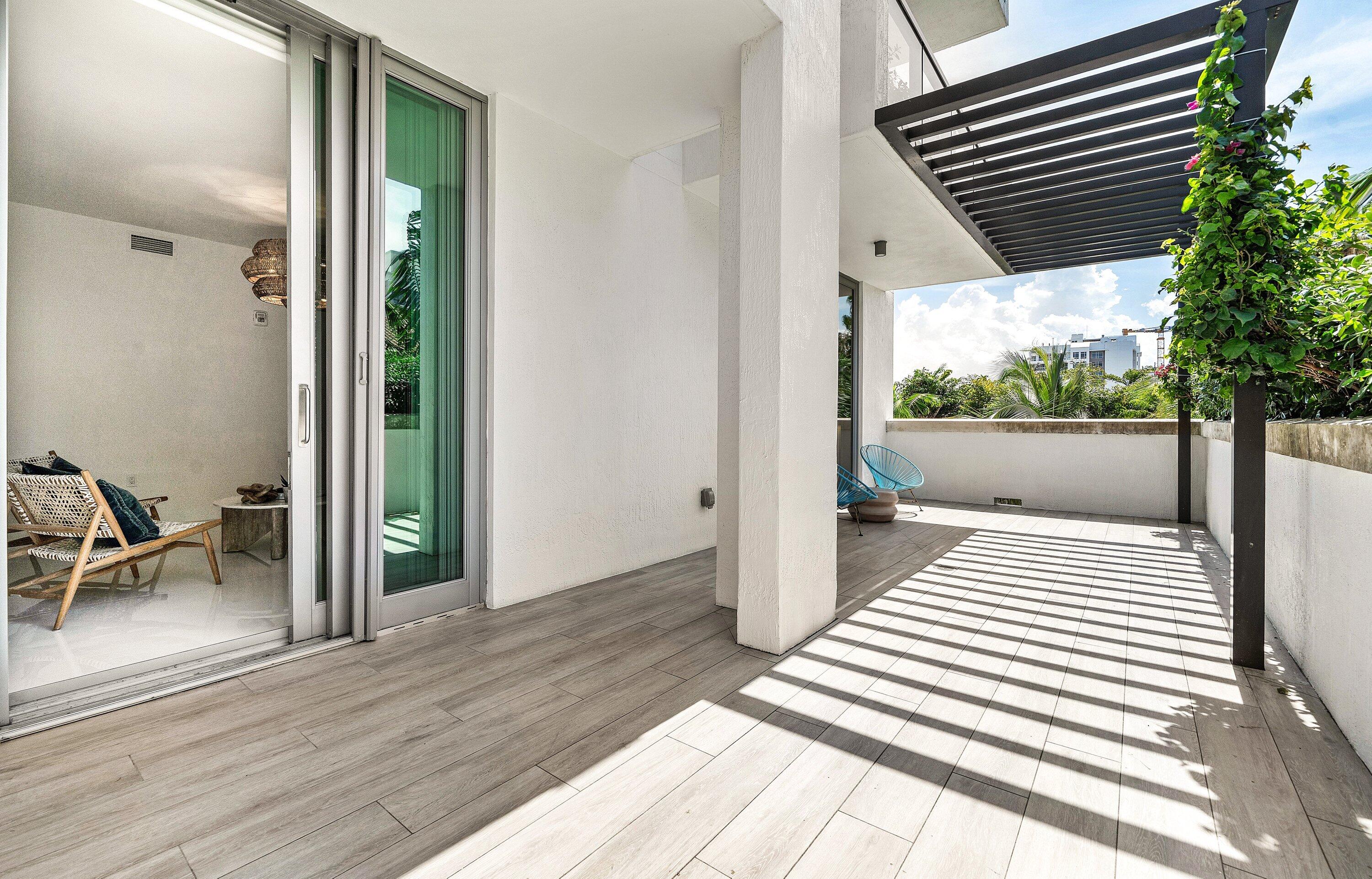 ROYAL PALM RESIDENCES CONDO - Residential