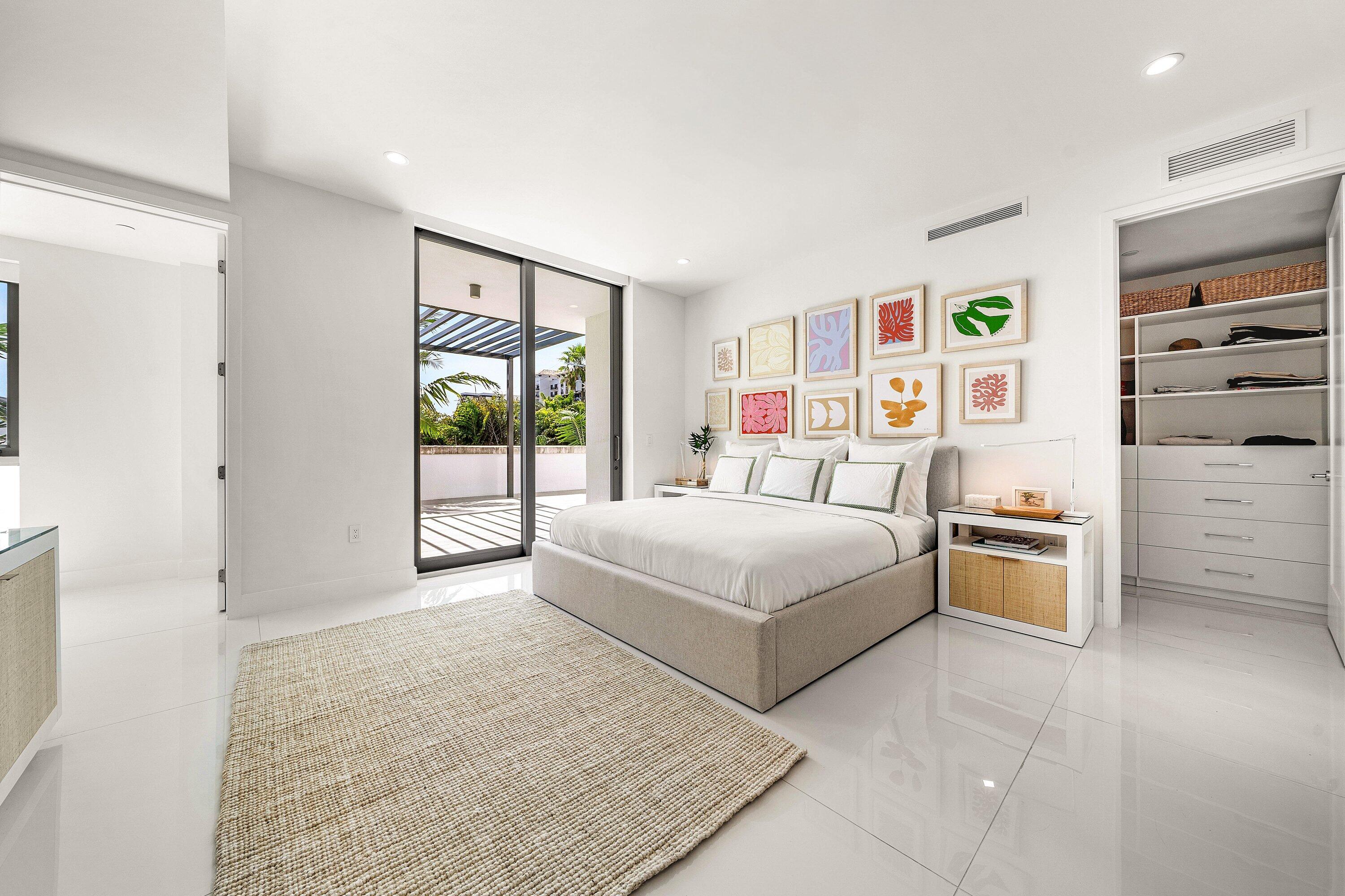 ROYAL PALM RESIDENCES CONDO - Residential