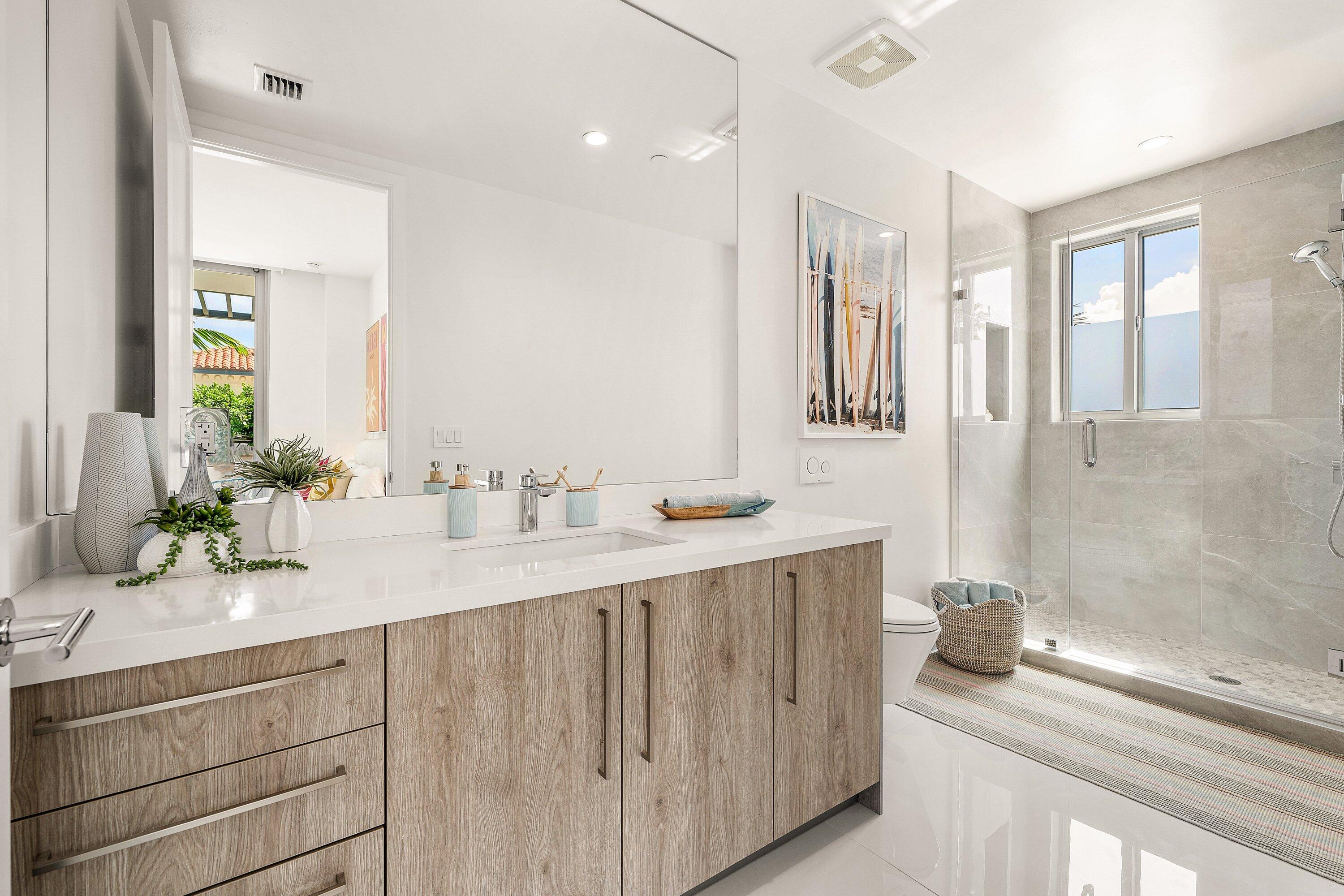 ROYAL PALM RESIDENCES CONDO - Residential