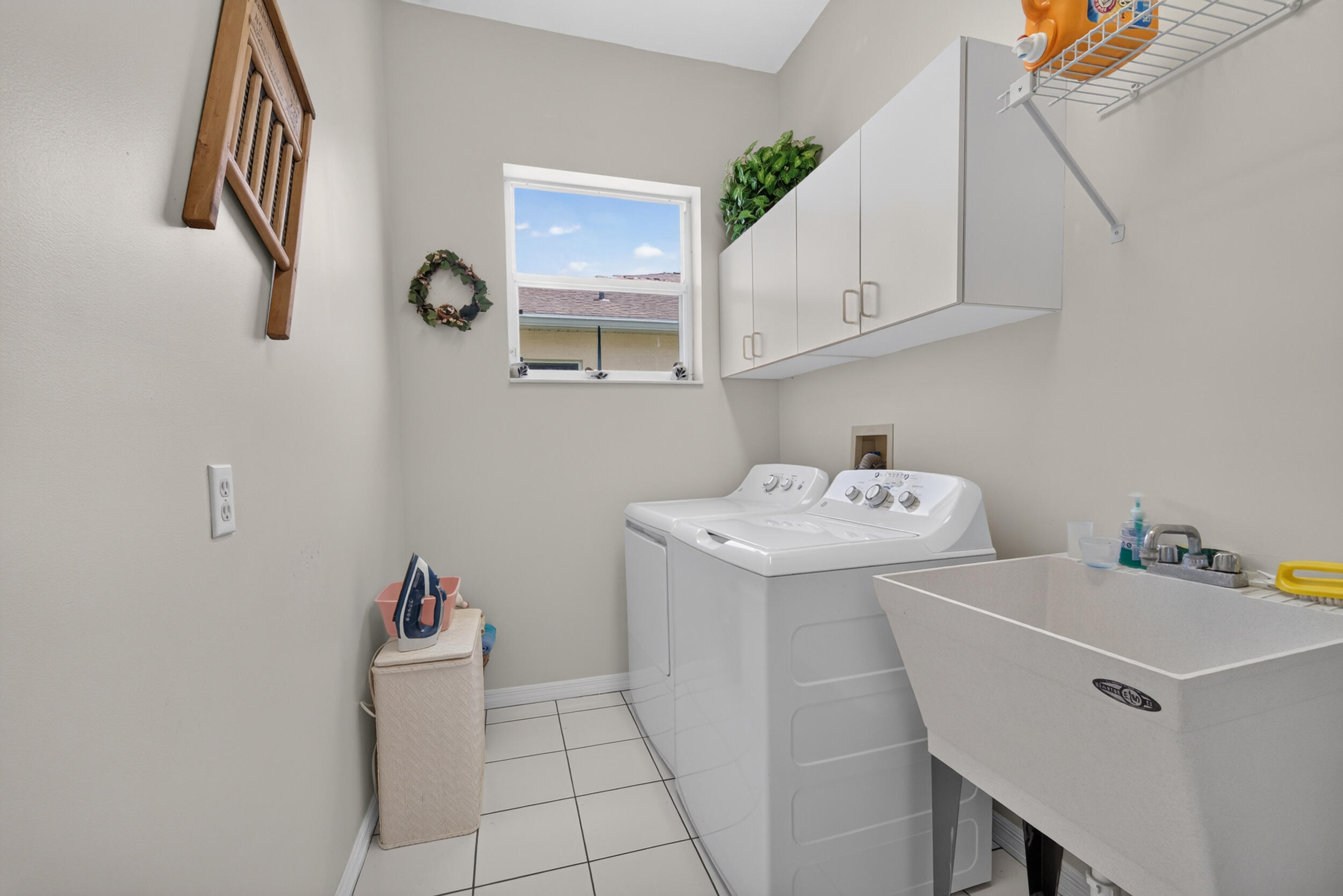 KINGS ISLE PHASE IIC - Residential
