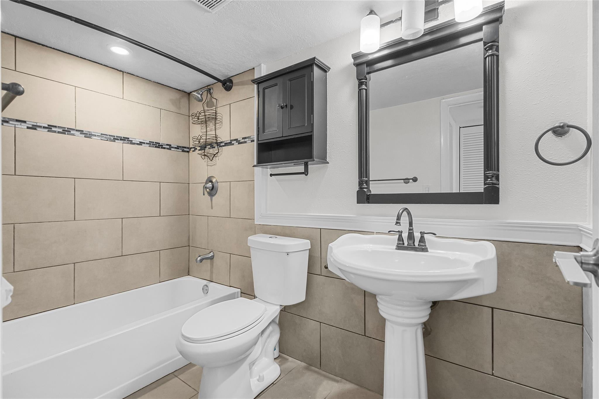 FAIRWAYS OF TAMARAC CONDOMINIUM - Residential