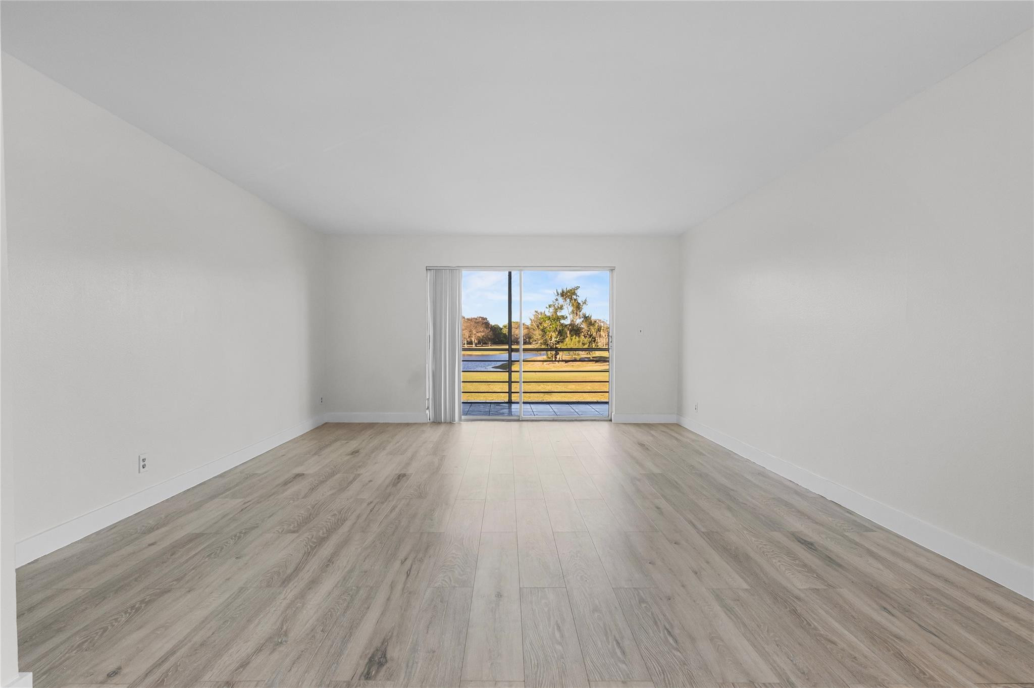 FAIRWAYS OF TAMARAC CONDOMINIUM - Residential
