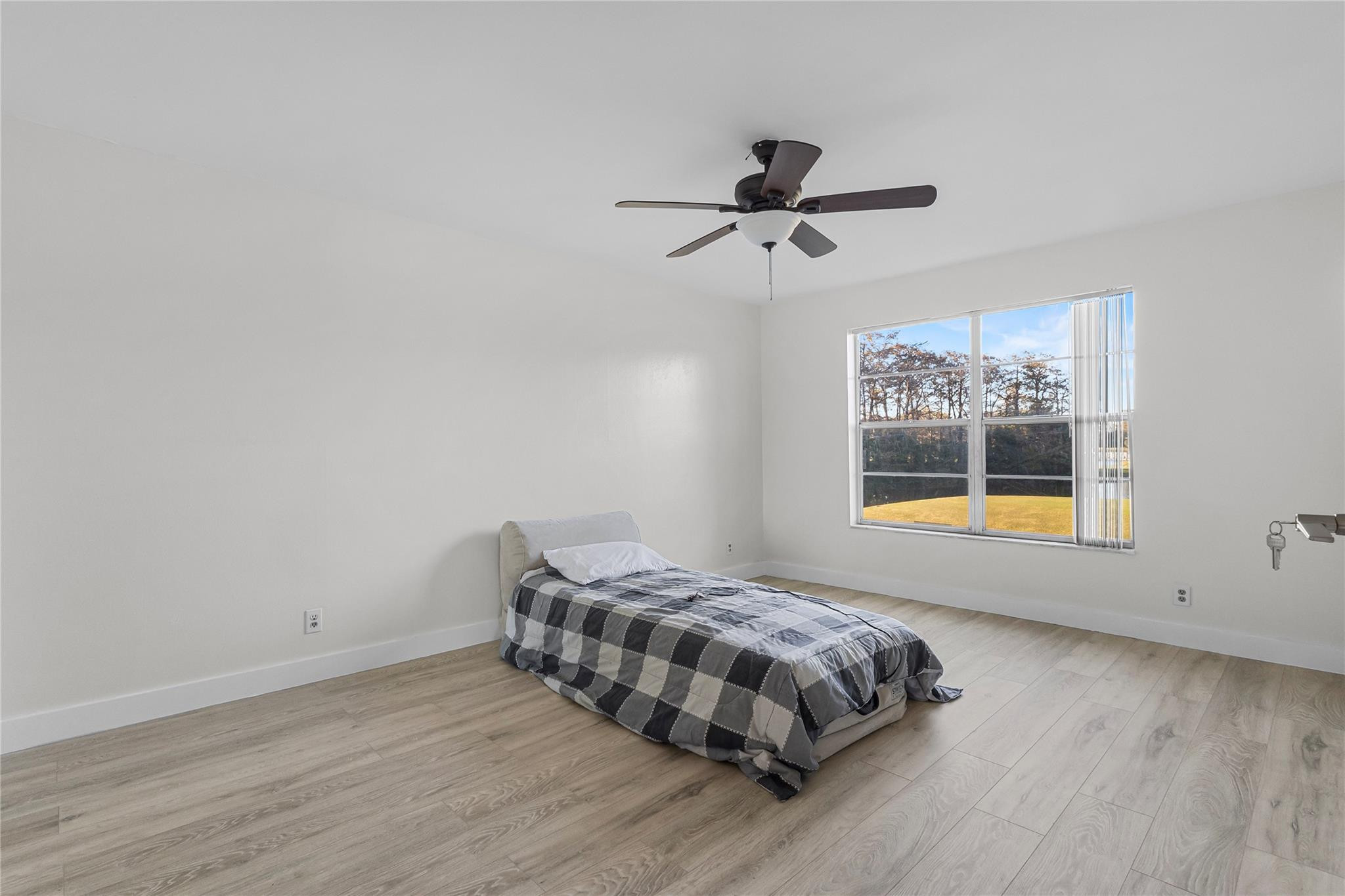 FAIRWAYS OF TAMARAC CONDOMINIUM - Residential