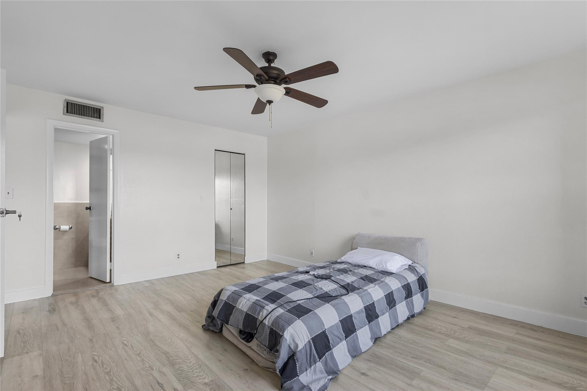 FAIRWAYS OF TAMARAC CONDOMINIUM - Residential