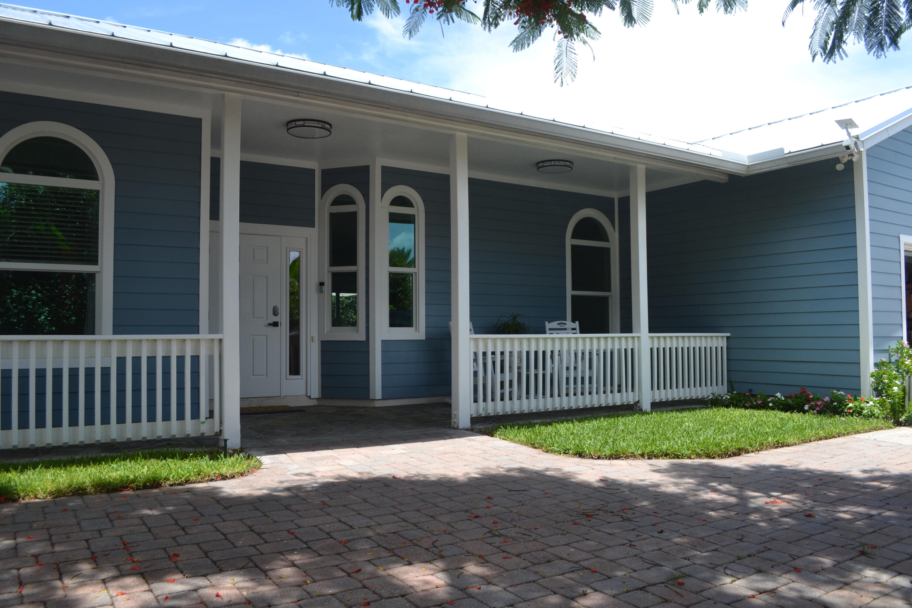 SIMS CAY - Residential