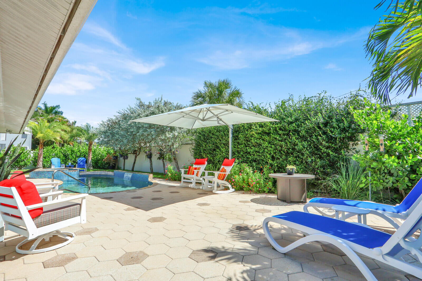SIMS CAY - Residential