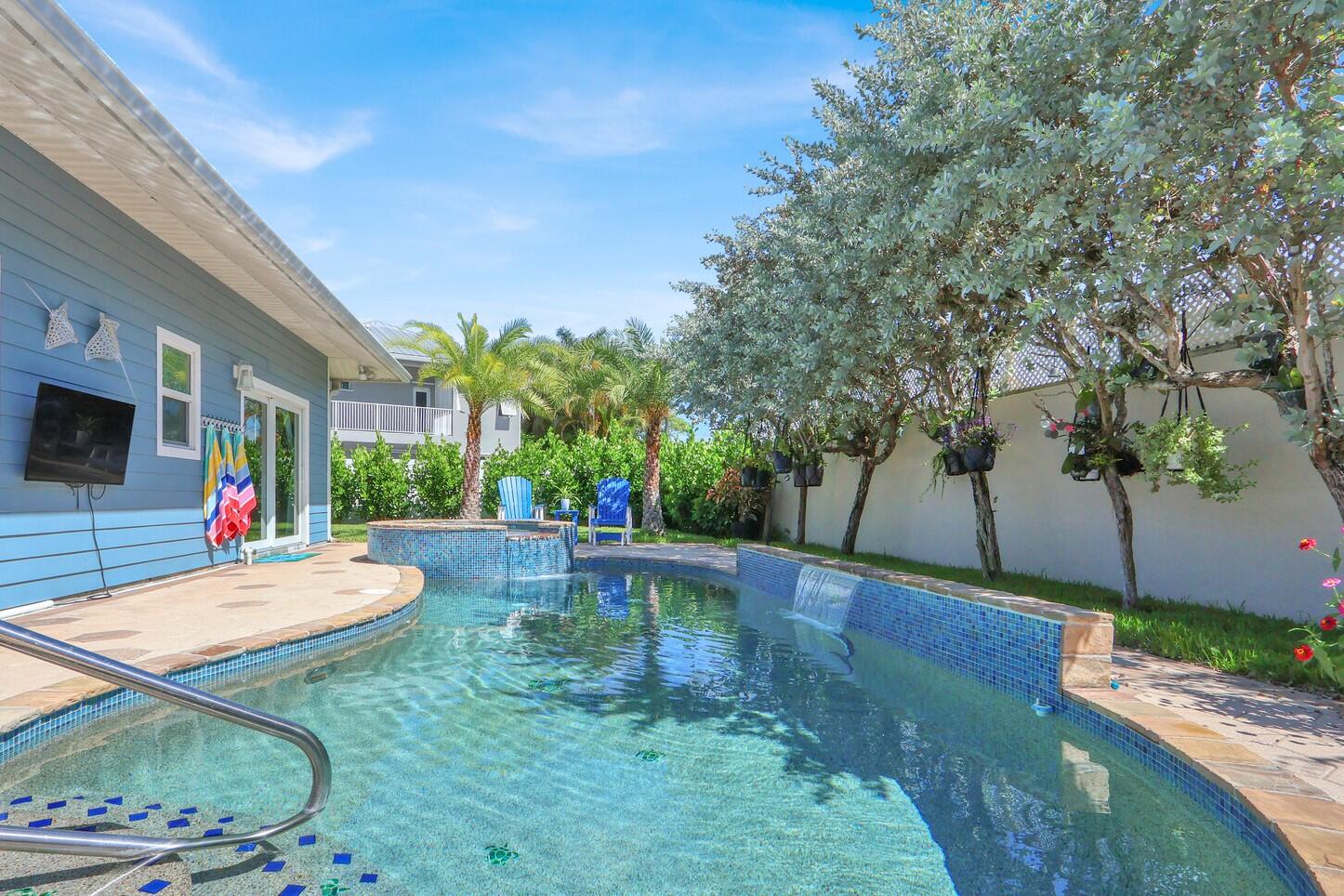 SIMS CAY - Residential