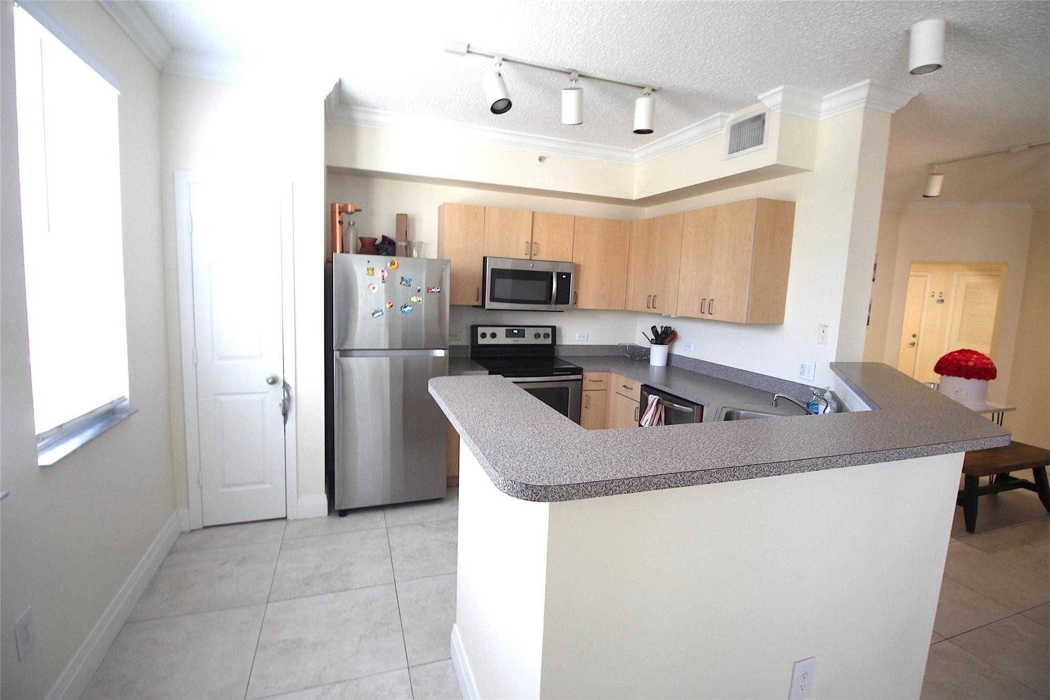 SOLE AT FORT LAUDERDALE CONDO - Residential