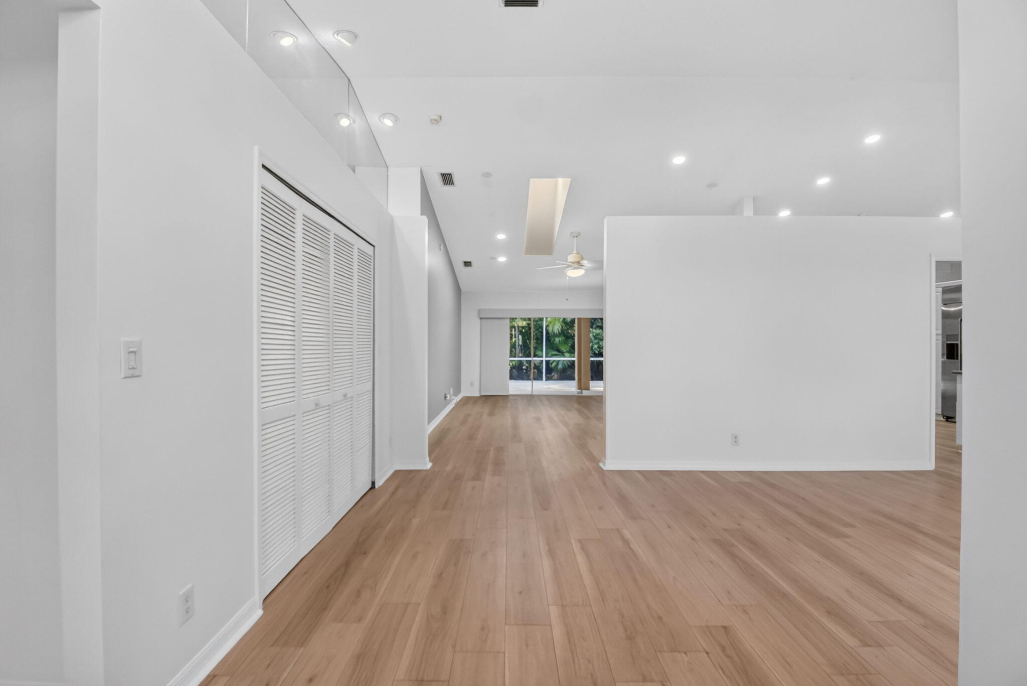 GREENVIEW SHORES 2 OF WELLINGTON - Residential
