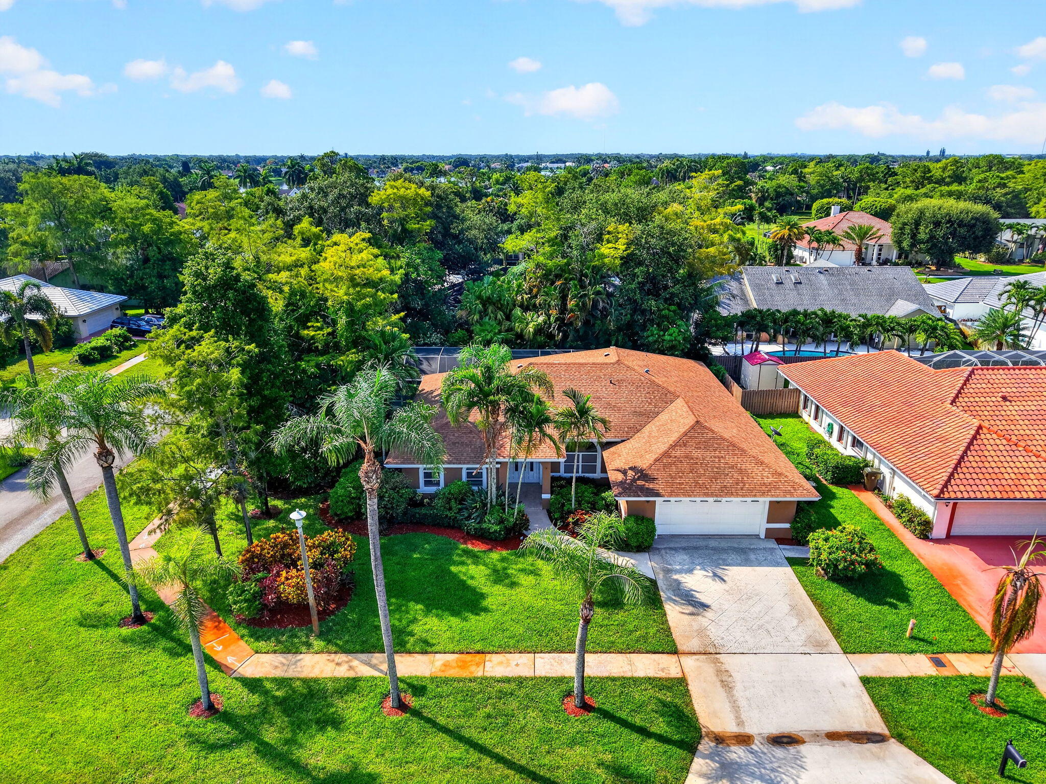 GREENVIEW SHORES 2 OF WELLINGTON - Residential