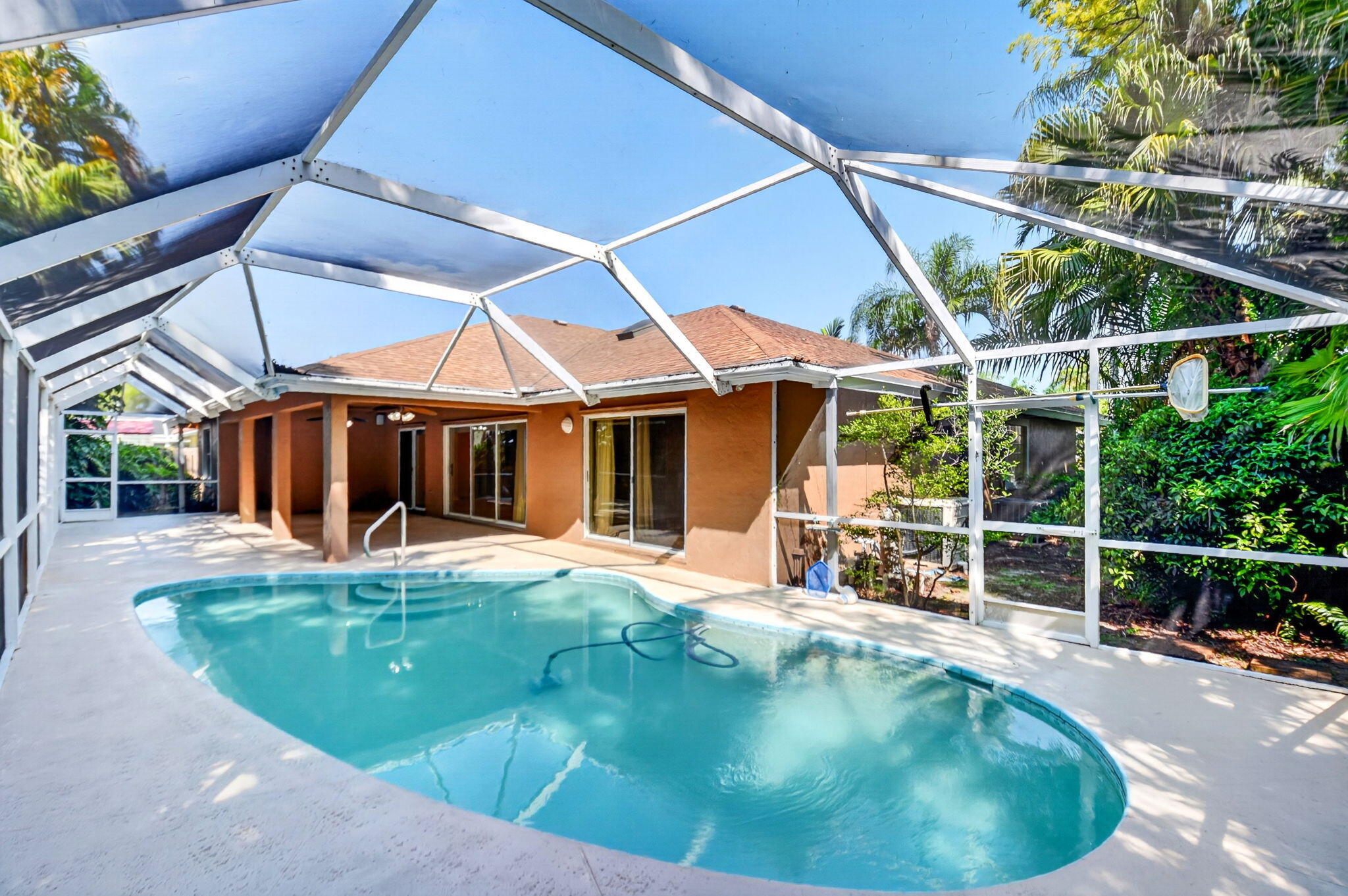 GREENVIEW SHORES 2 OF WELLINGTON - Residential