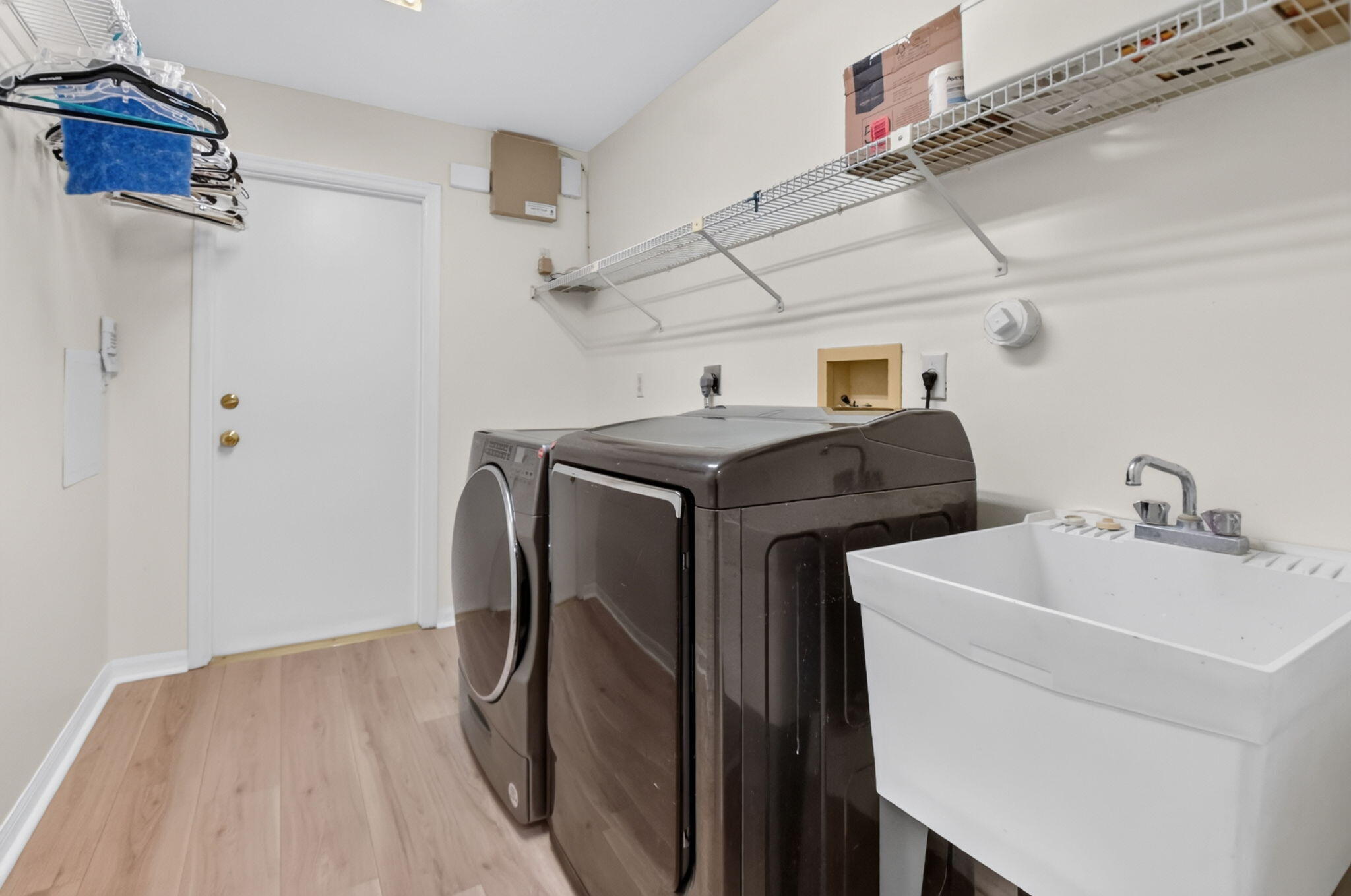 GREENVIEW SHORES 2 OF WELLINGTON - Residential