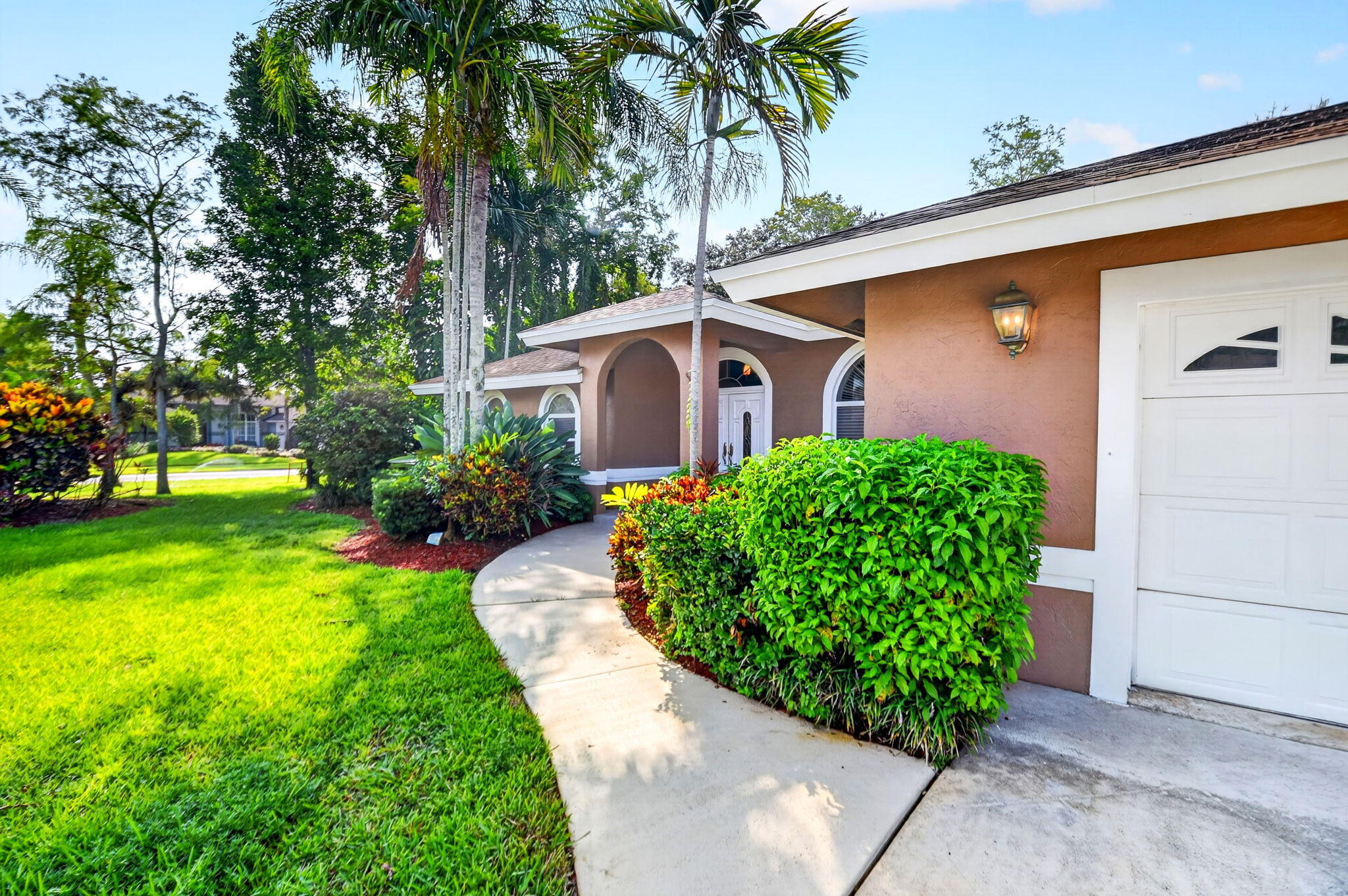 GREENVIEW SHORES 2 OF WELLINGTON - Residential