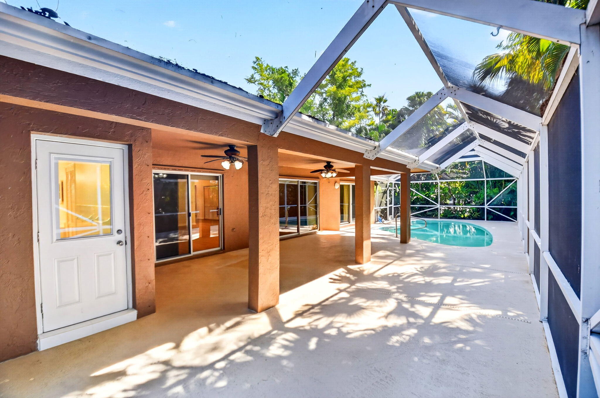 GREENVIEW SHORES 2 OF WELLINGTON - Residential