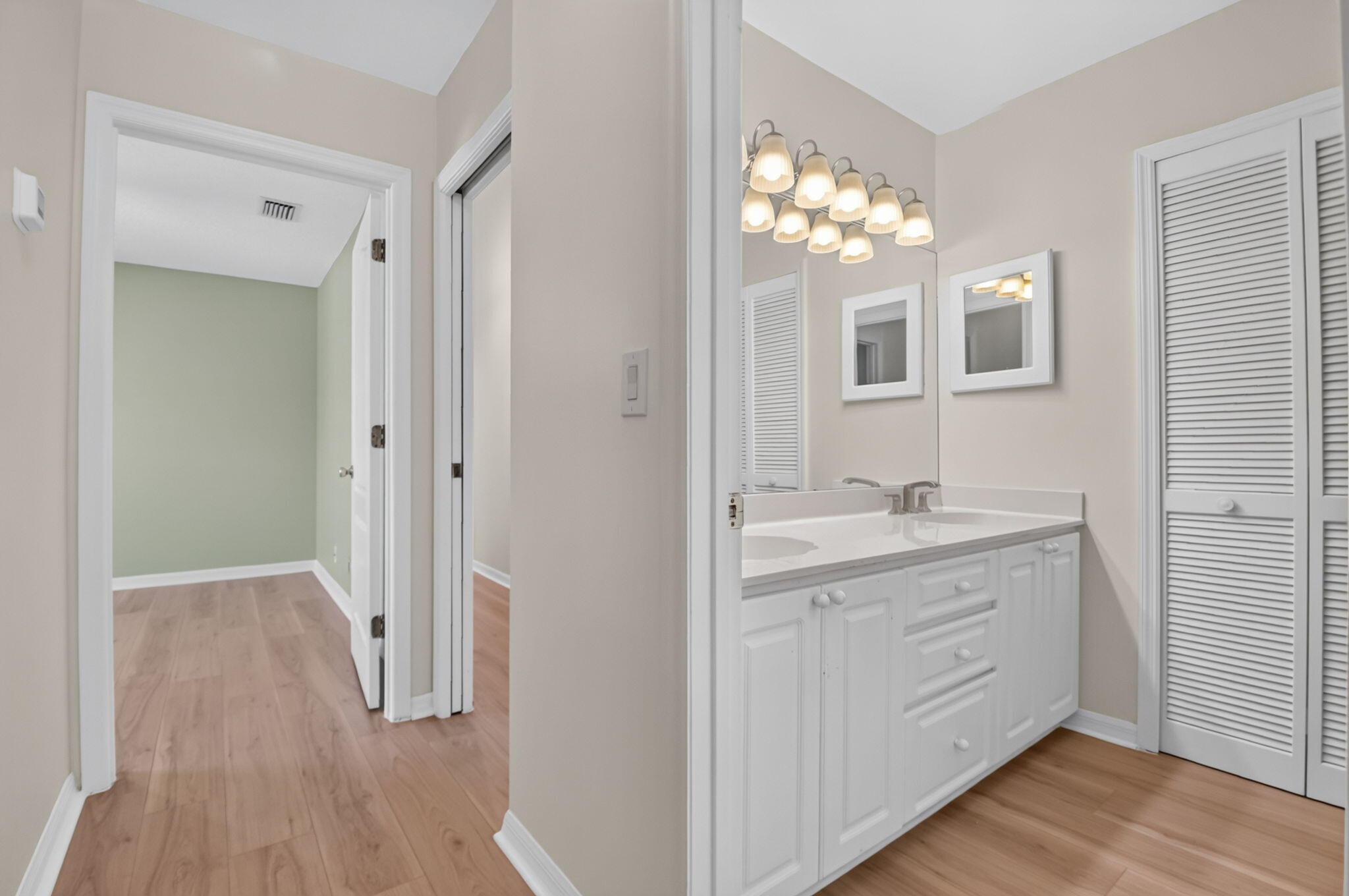 GREENVIEW SHORES 2 OF WELLINGTON - Residential
