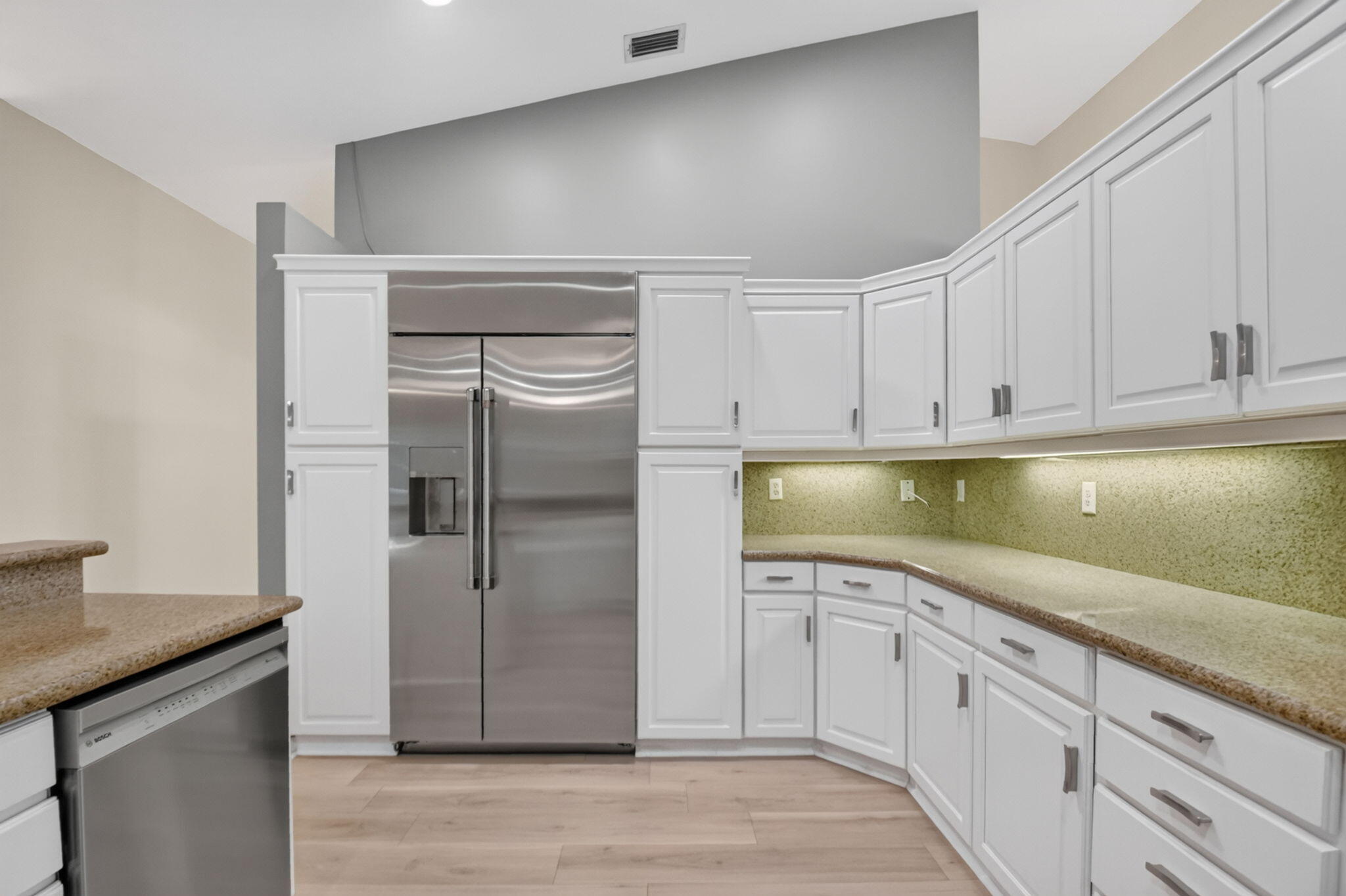 GREENVIEW SHORES 2 OF WELLINGTON - Residential