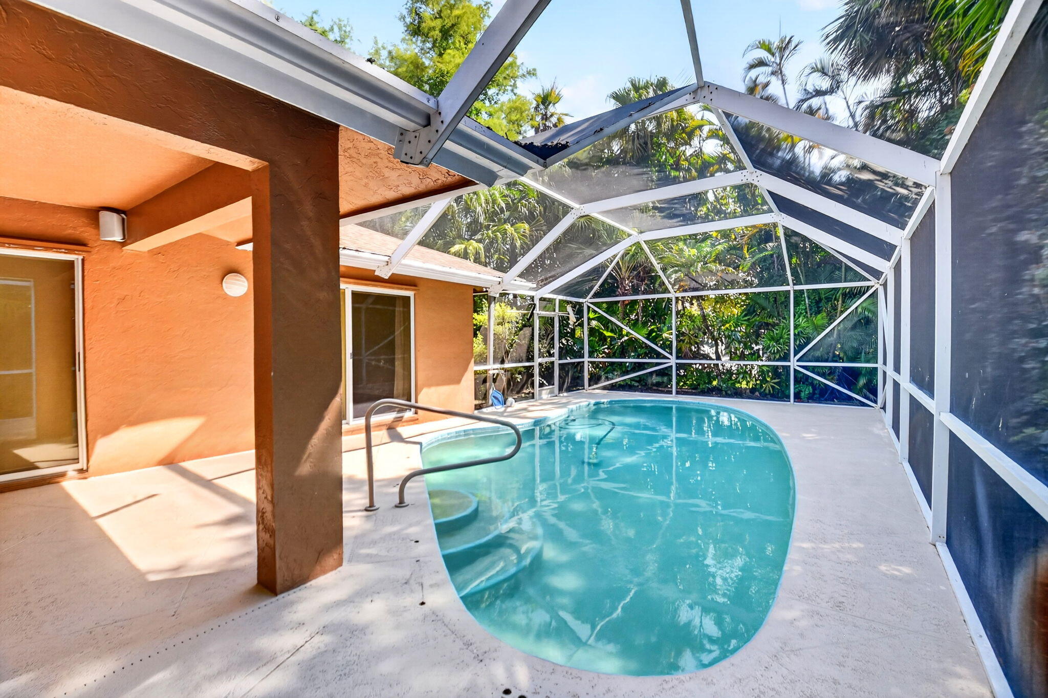 GREENVIEW SHORES 2 OF WELLINGTON - Residential