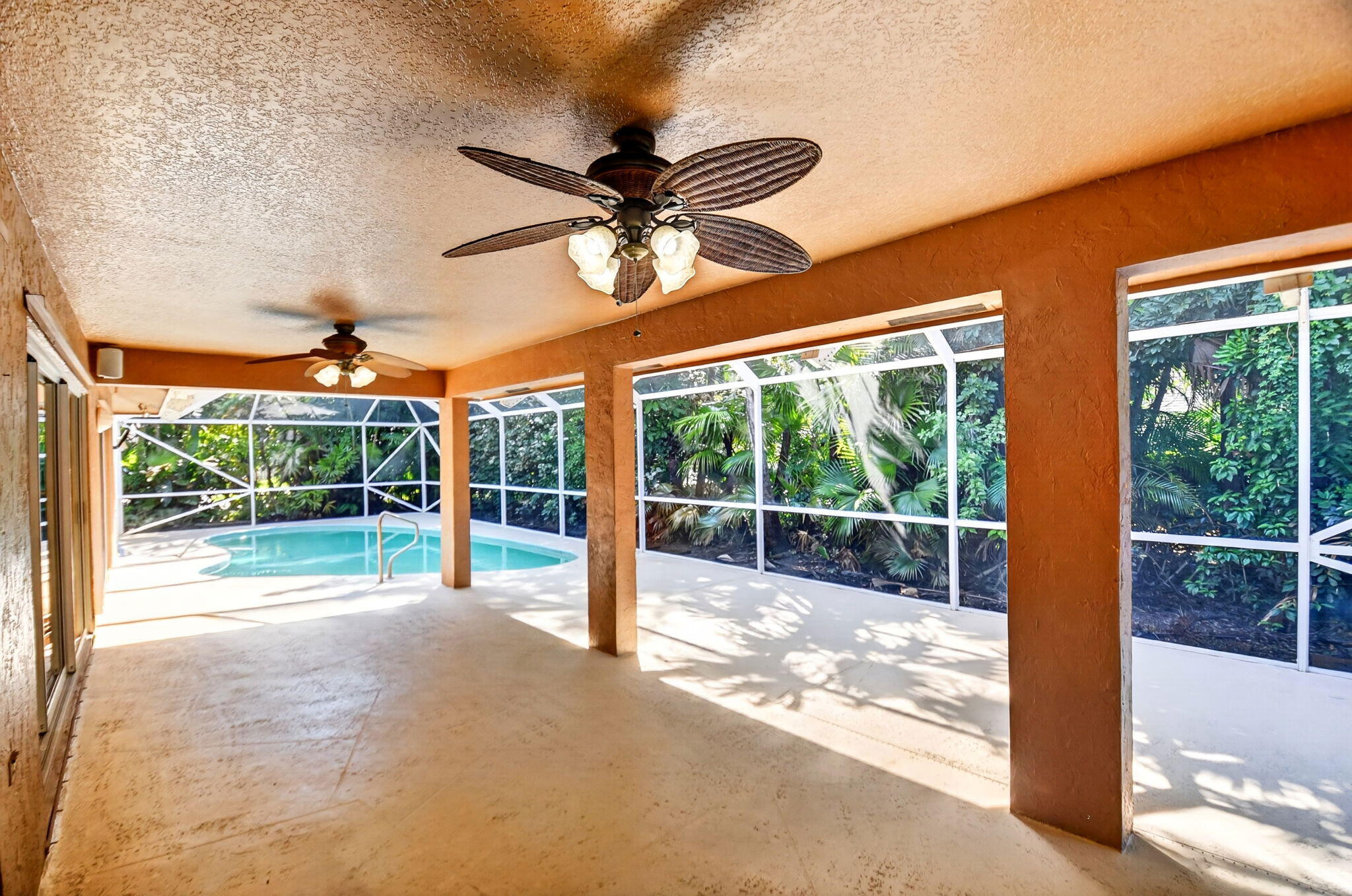 GREENVIEW SHORES 2 OF WELLINGTON - Residential