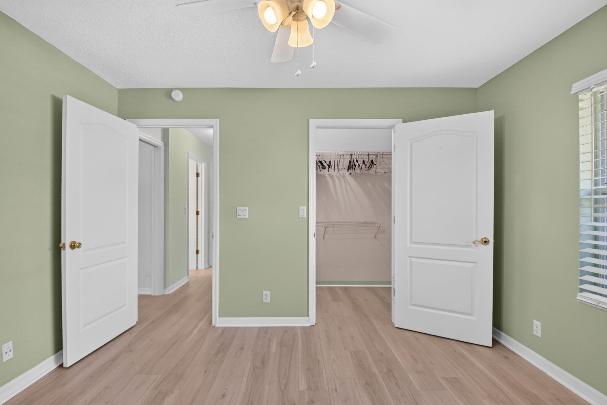 GREENVIEW SHORES 2 OF WELLINGTON - Residential