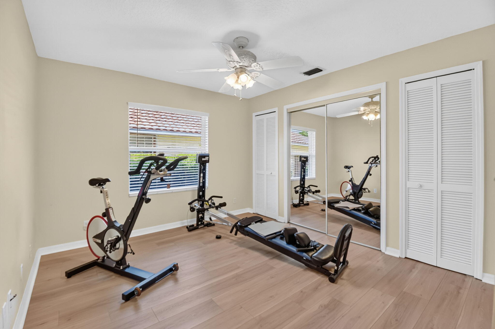 GREENVIEW SHORES 2 OF WELLINGTON - Residential