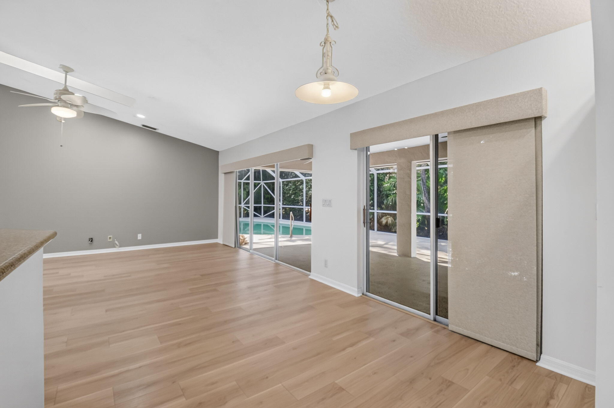 GREENVIEW SHORES 2 OF WELLINGTON - Residential