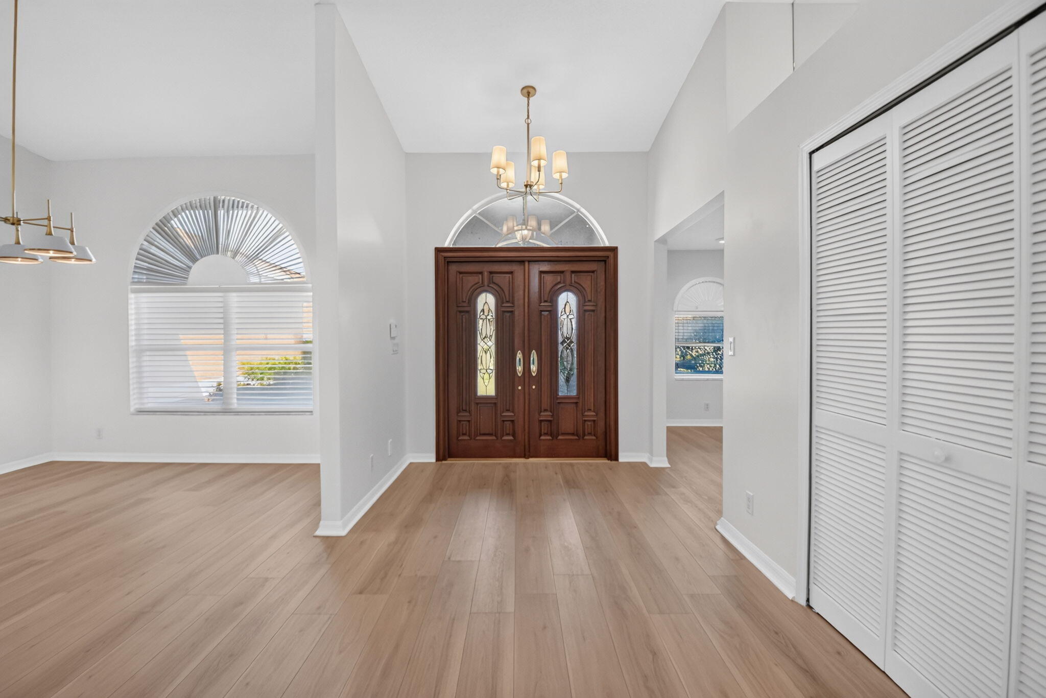 GREENVIEW SHORES 2 OF WELLINGTON - Residential