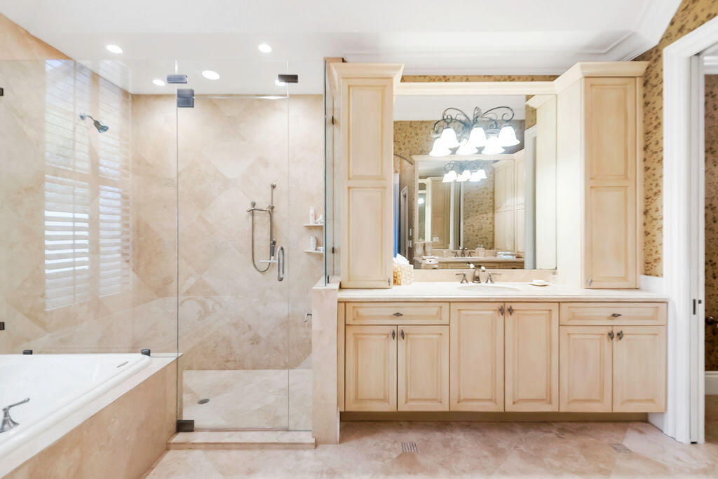 PGA RESORT COMMUNITY OF PRESTON - Residential