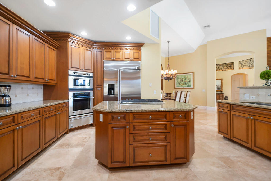 PGA RESORT COMMUNITY OF PRESTON - Residential