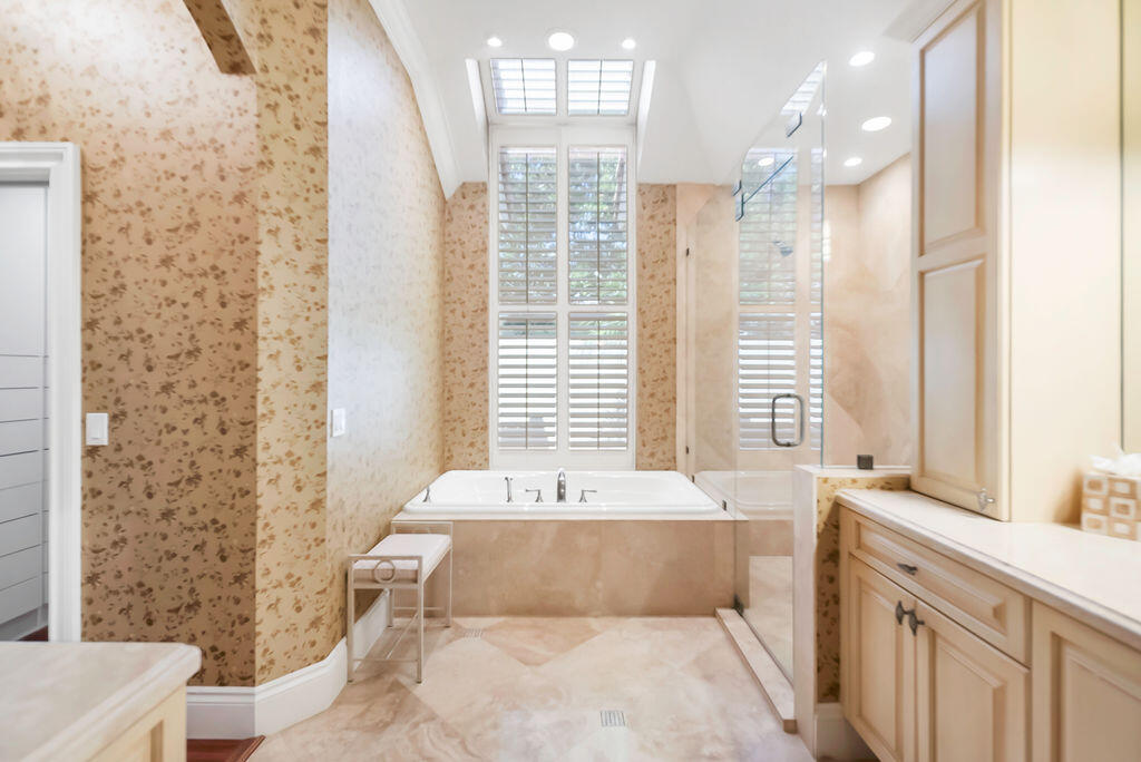 PGA RESORT COMMUNITY OF PRESTON - Residential