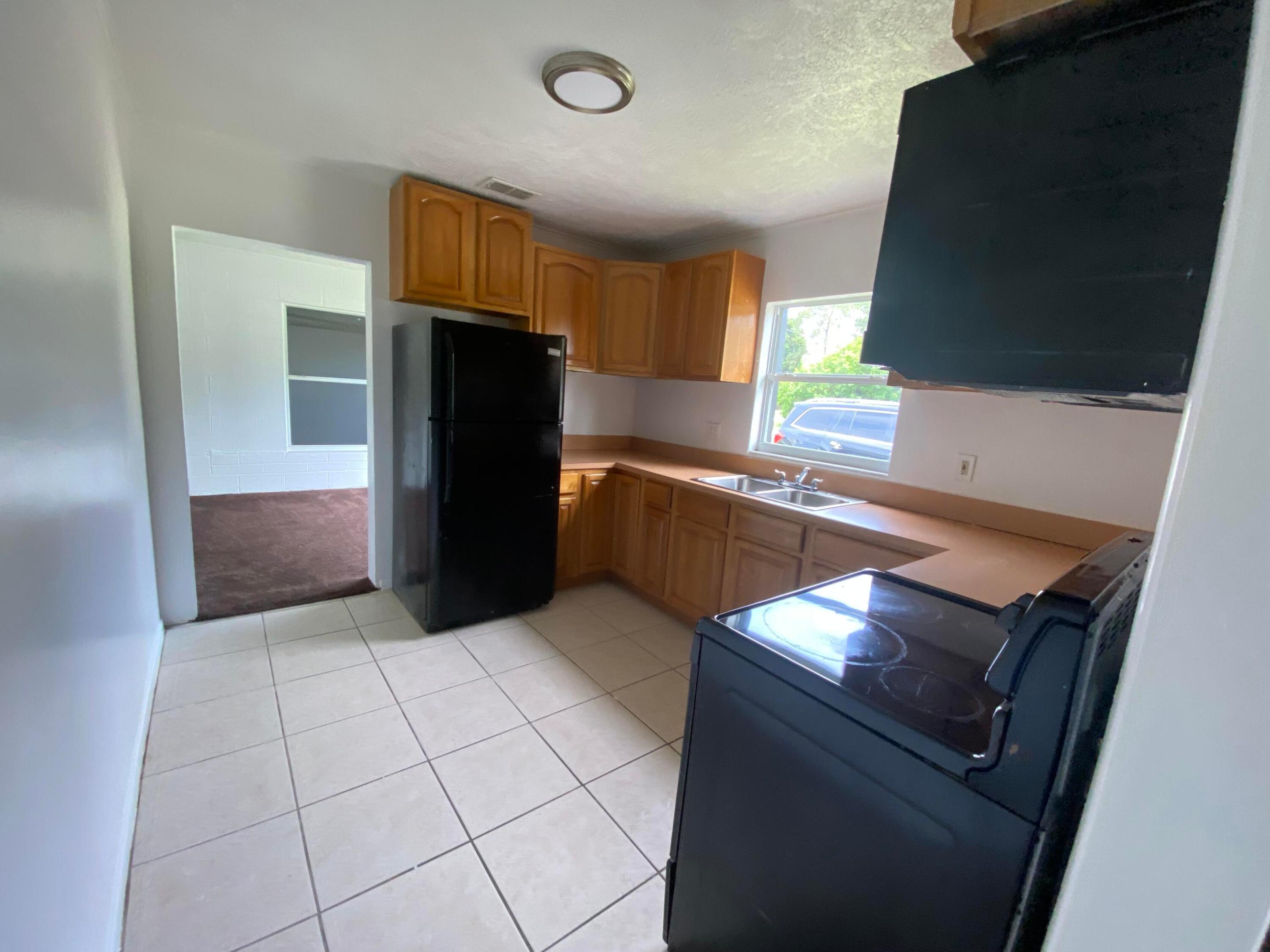 SUNLAND GARDENS - Residential