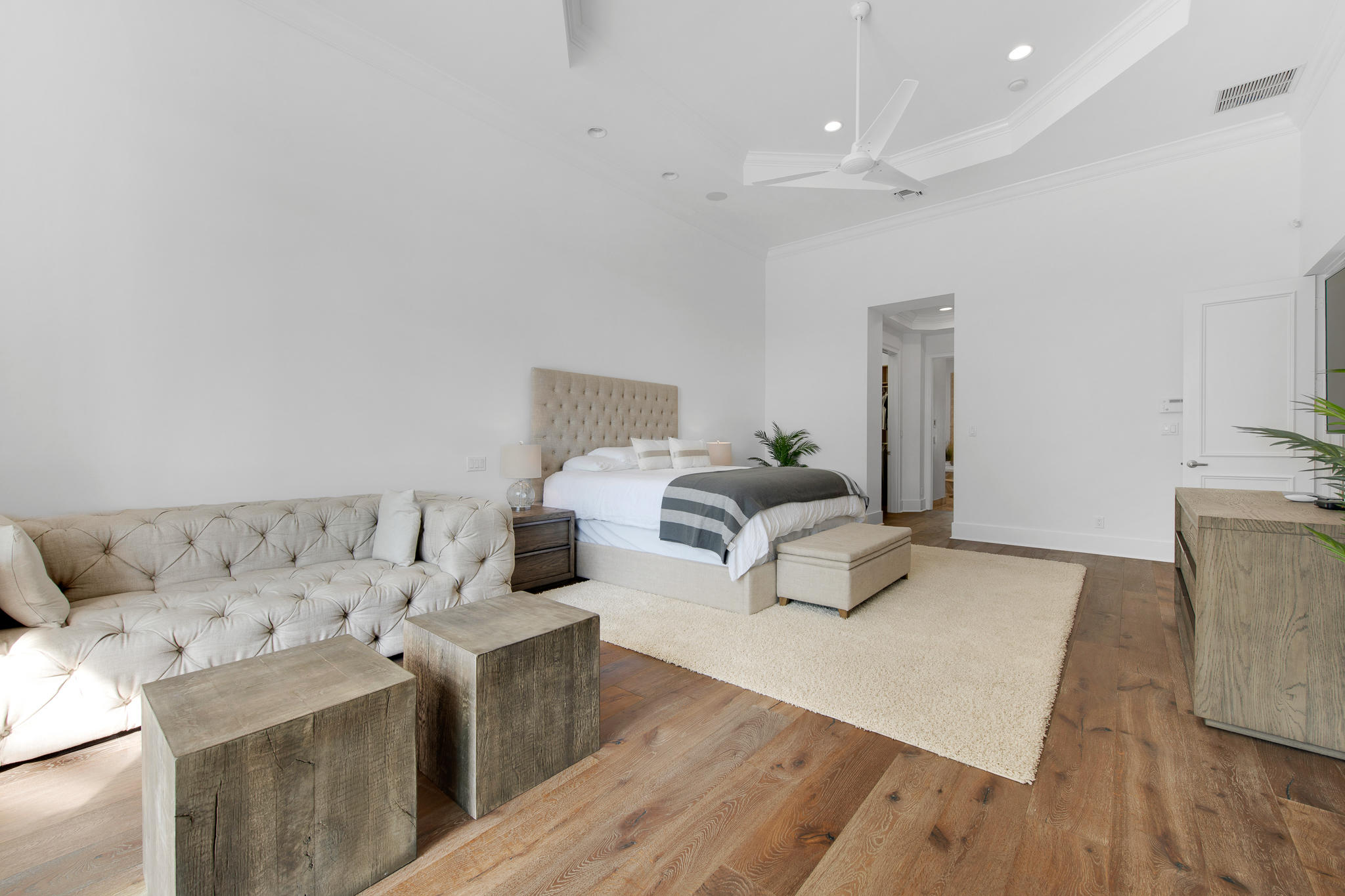 PALM BEACH POINT EAST - Residential