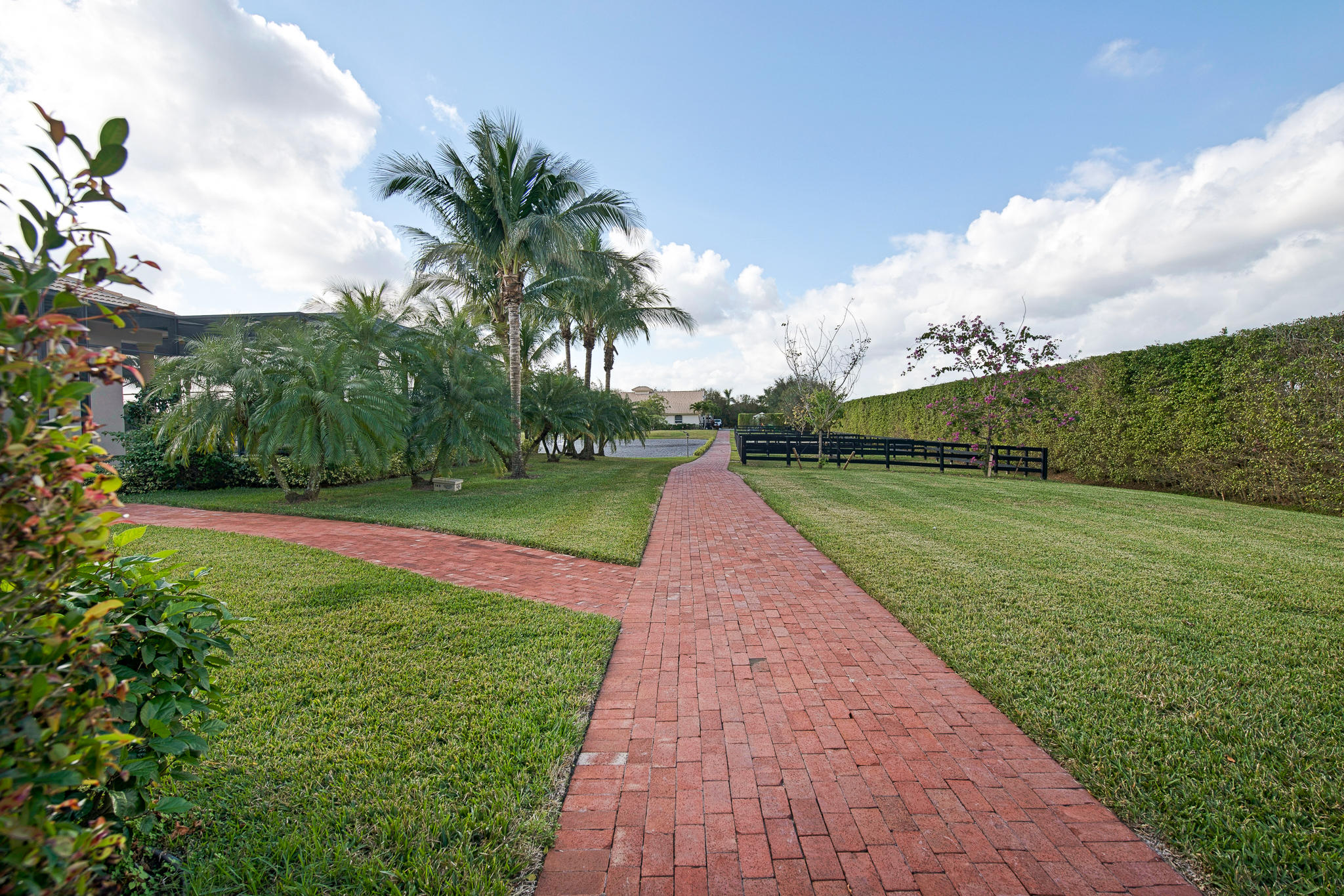 PALM BEACH POINT EAST - Residential