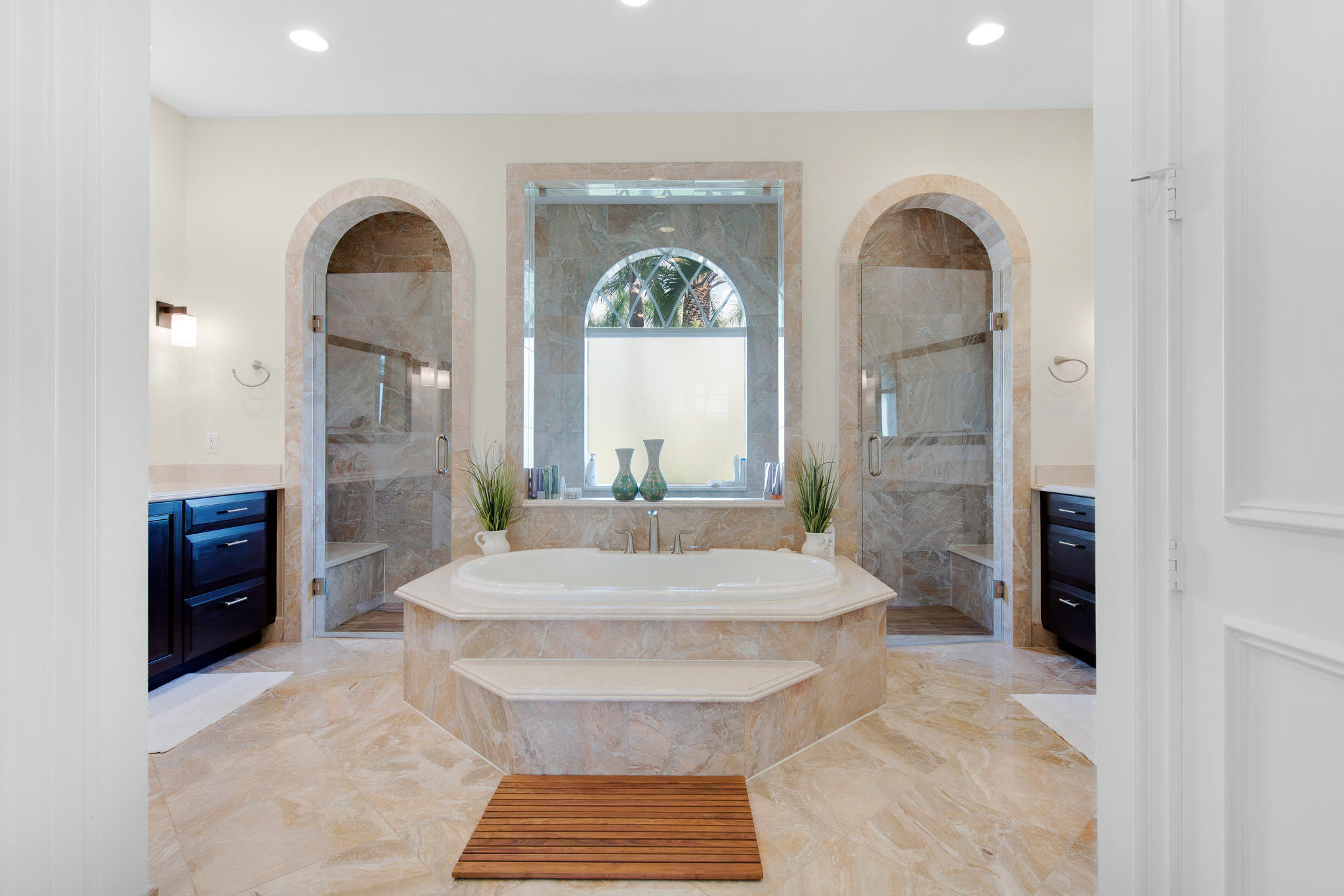 PALM BEACH POINT EAST - Residential